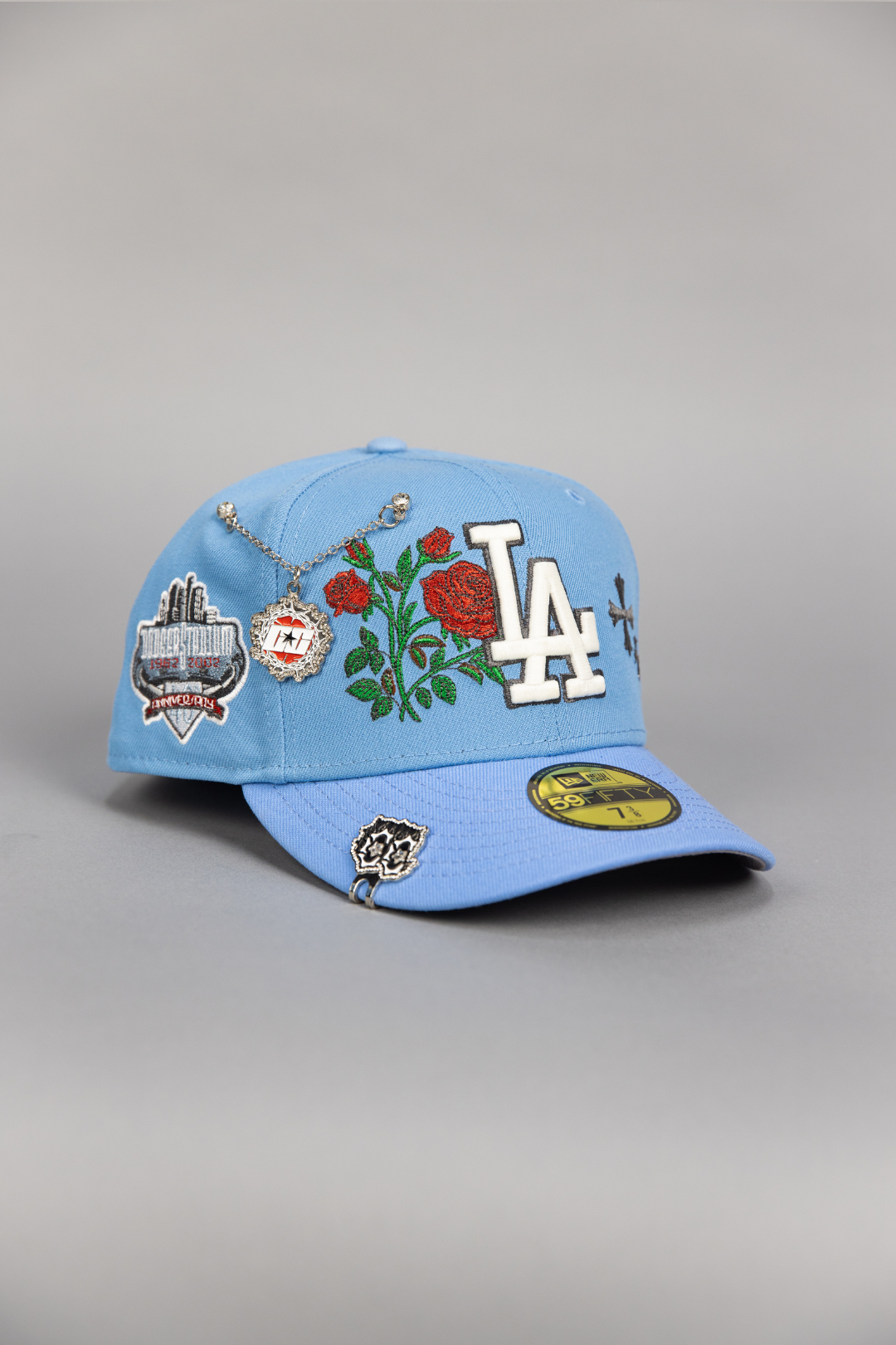 NEW ERA EXCLUSIVE 59FIFTY ICY BLUE LOS ANGELES DODGERS W/ BLOOMING ROSES + 40TH ANNIVERSARY SIDE PATCH