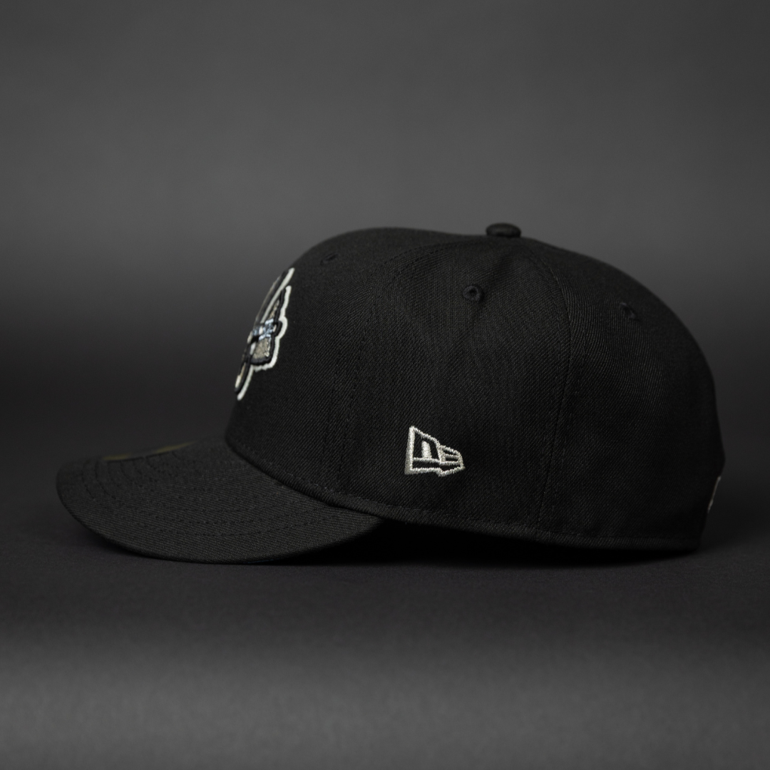 NEW ERA EXCLUSIVE 59FIFTY BLACK ATLANTA BRAVES W/ 1999 WORLD SERIES SIDE PATCH