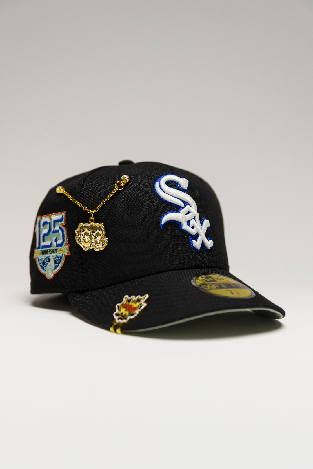 NEW ERA EXCLUSIVE 59FIFTY BLACK CHICAGO WHITE SOX W/ 125TH SEASON SIDE PATCH