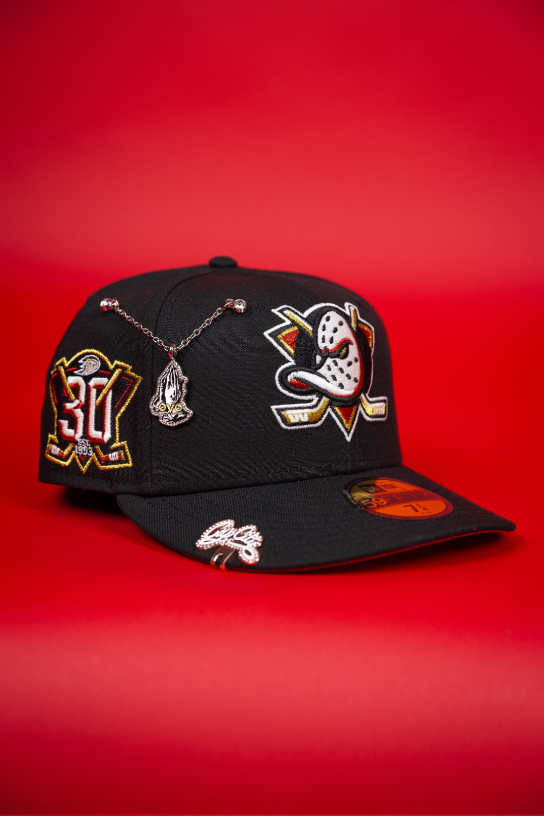 NEW ERA EXCLUSIVE 59FIFTY BLACK ANAHEIM DUCKS W/ 30TH ANNIVERSARY SIDE PATCH