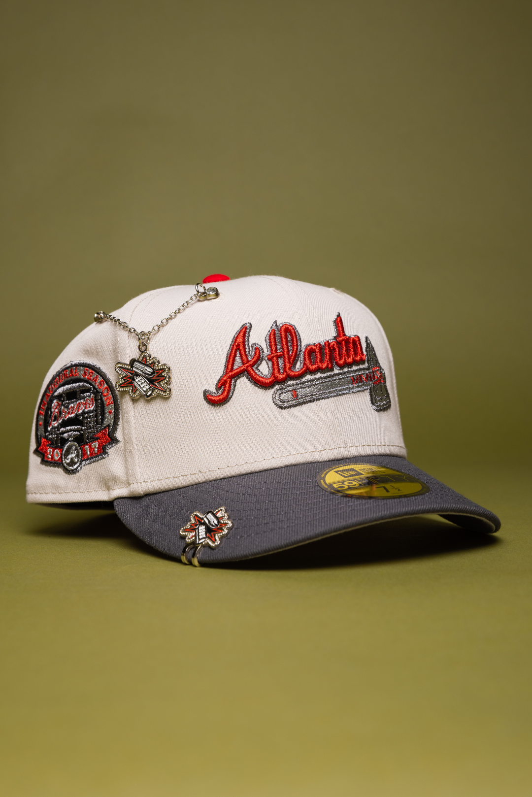 NEW ERA EXCLUSIVE 59FIFTY SMOKE GREY ATLANTA BRAVES W/ 2017 INAUGURAL SEASON SIDE PATCH