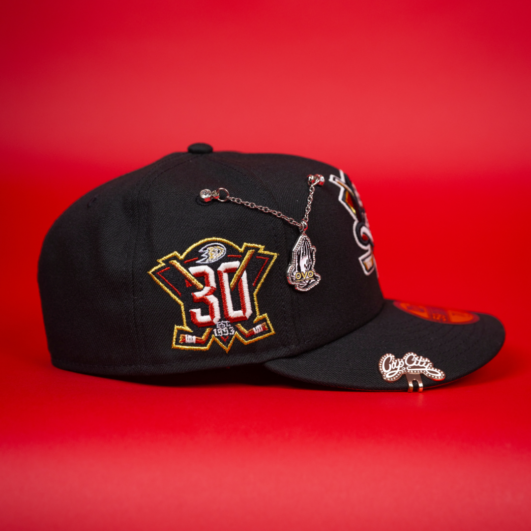 NEW ERA EXCLUSIVE 59FIFTY BLACK ANAHEIM DUCKS W/ 30TH ANNIVERSARY SIDE PATCH