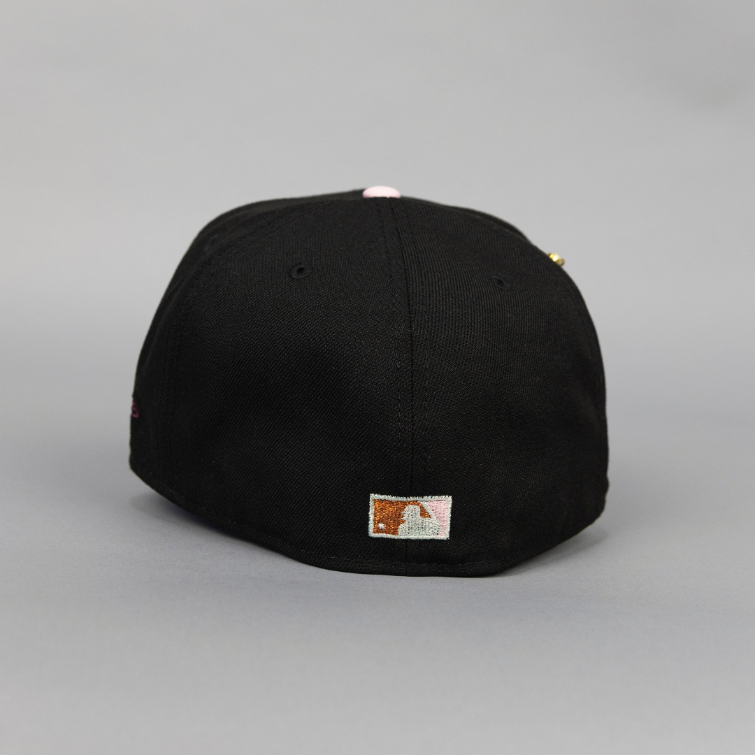 NEW ERA EXCLUSIVE 9FORTY A-FRAME CHROME WHITE/NAVY ATLANTA BRAVES W/ 100TH ANNIVERSARY SIDE PATCH