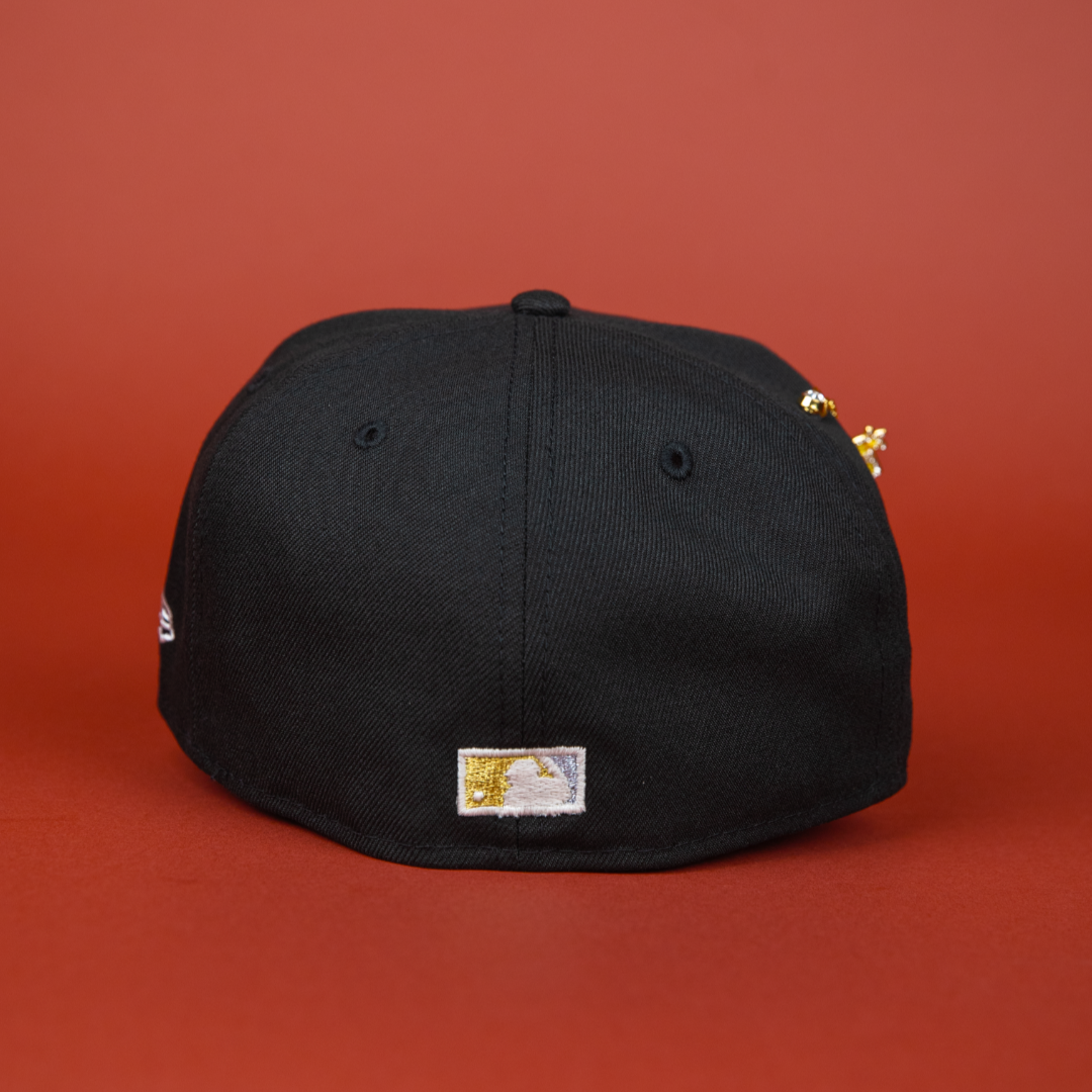 NEW ERA 59FIFTY BLACK ATLANTA BRAVES W/ 1999 WORLD SERIES SIDE PATCH