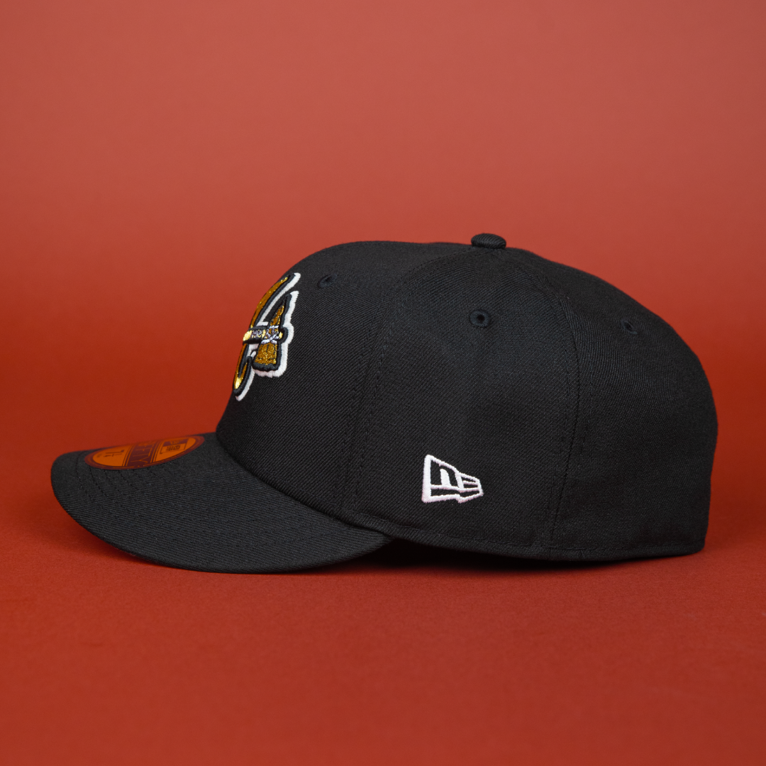 NEW ERA 59FIFTY BLACK ATLANTA BRAVES W/ 1999 WORLD SERIES SIDE PATCH