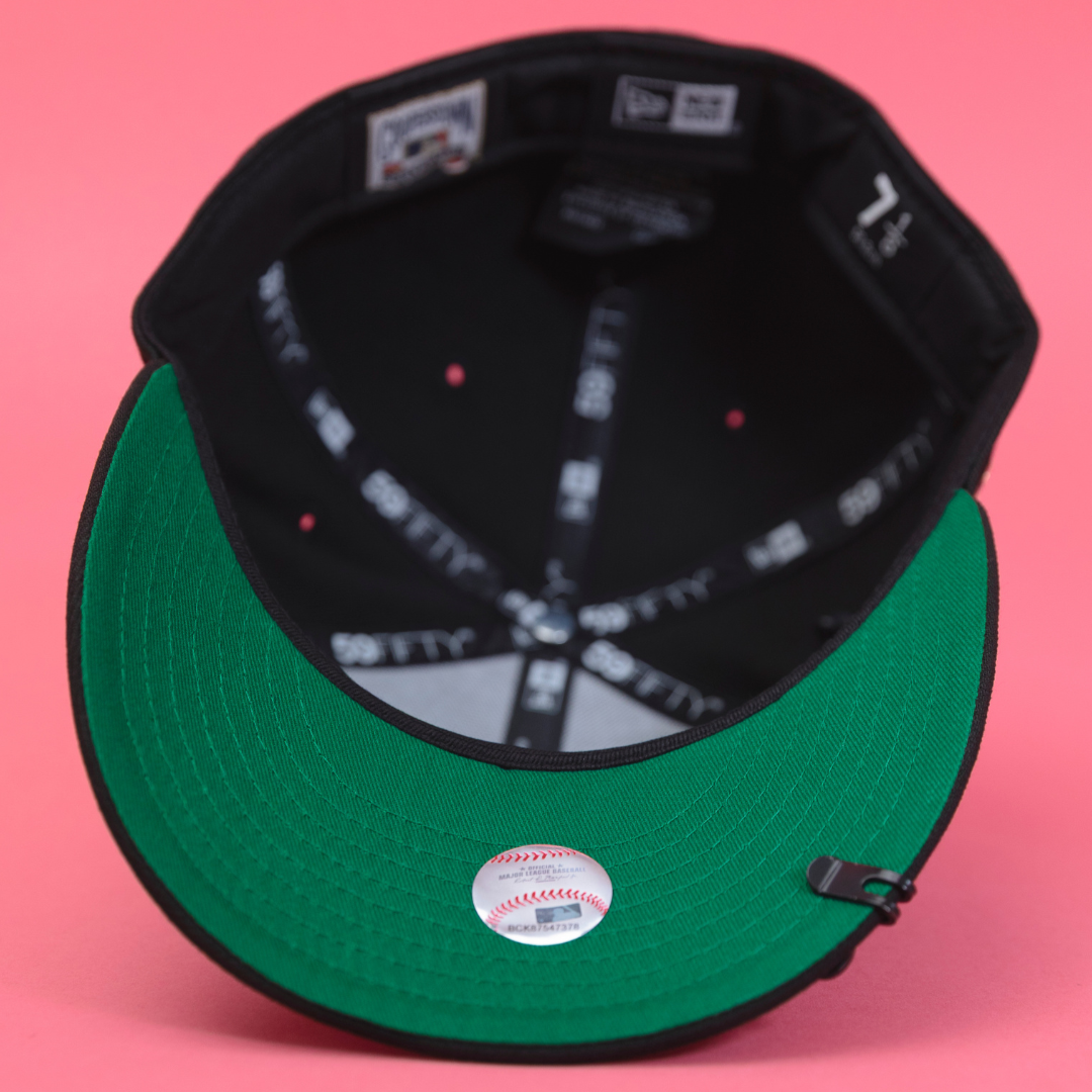 NEW ERA EXCLUSIVE 59FIFTY BLACK NEW YORK METS W/ 2000 WORLD SERIES SIDE PATCH