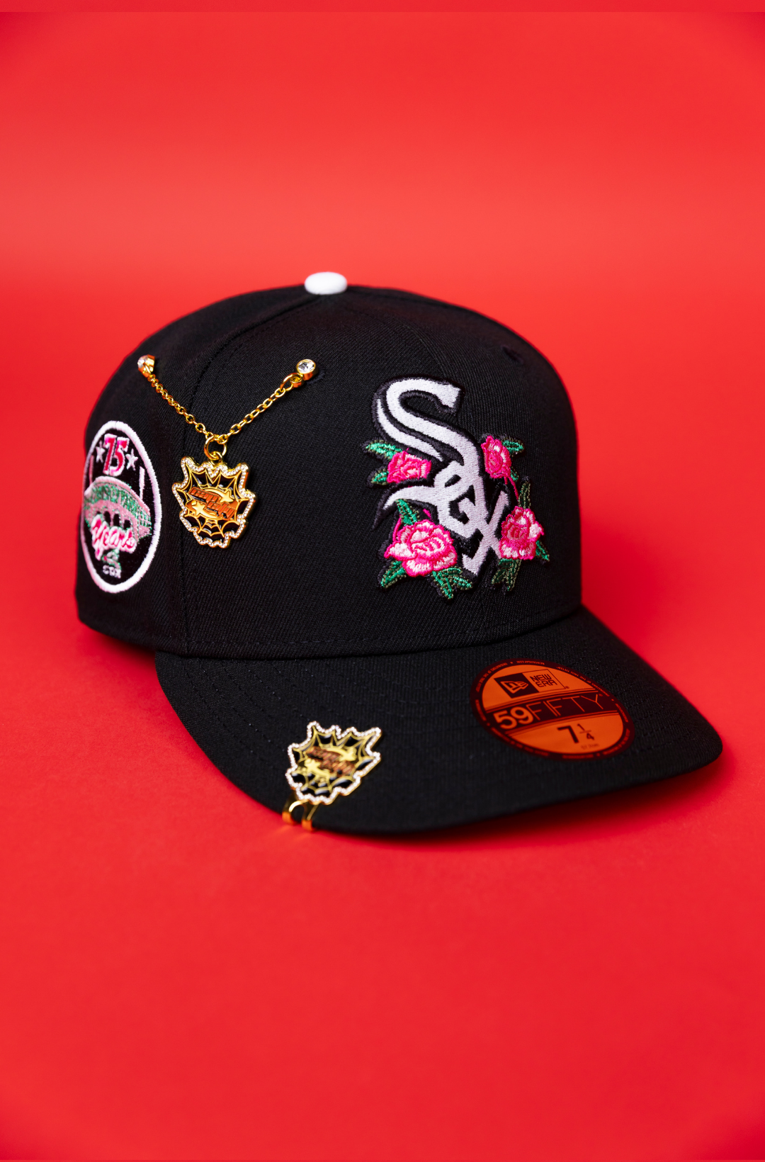 NEW ERA EXCLUSIVE 59FIFTY BLACK CHICAGO WHITE SOX W/ PINK ROSES + COMISKEY PARK SIDE PATCH