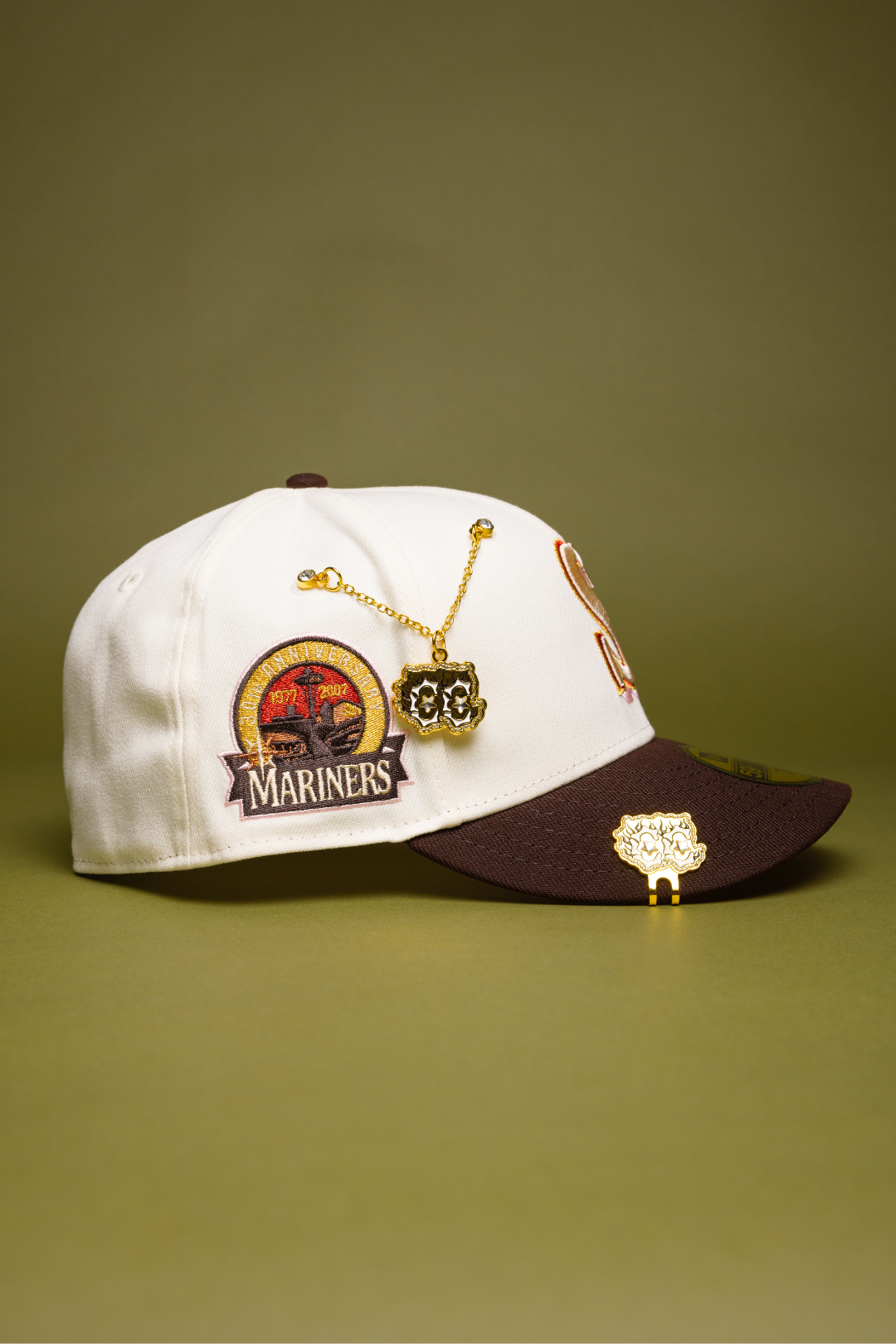 NEW ERA EXCLUSIVE 59FIFTY CHROME/BROWN SEATTLE MARINERS W/ ANNIVERSARY SIDE PATCH