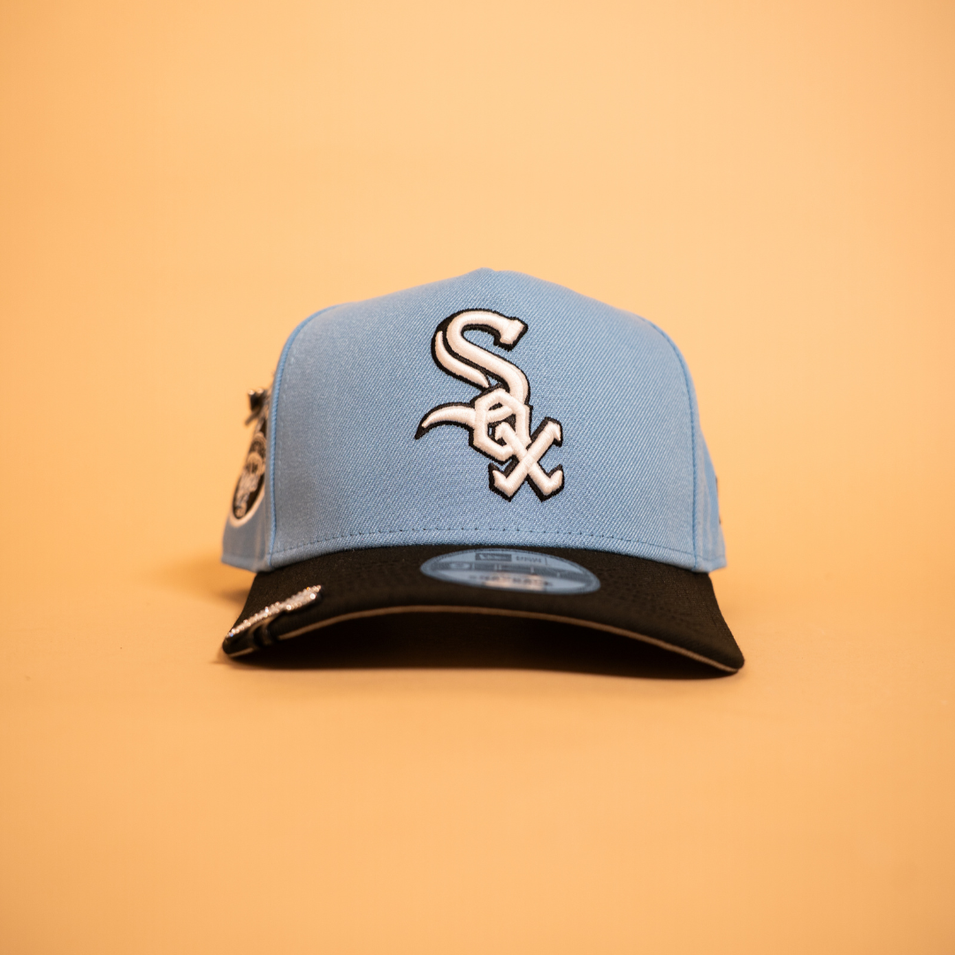 NEW ERA EXCLUSIVE 9FIFTY A-FRAME ICY BLUE/BLACK CHICAGO WHITE SOX W/ 75TH ANNIVERSARY SIDE PATCH