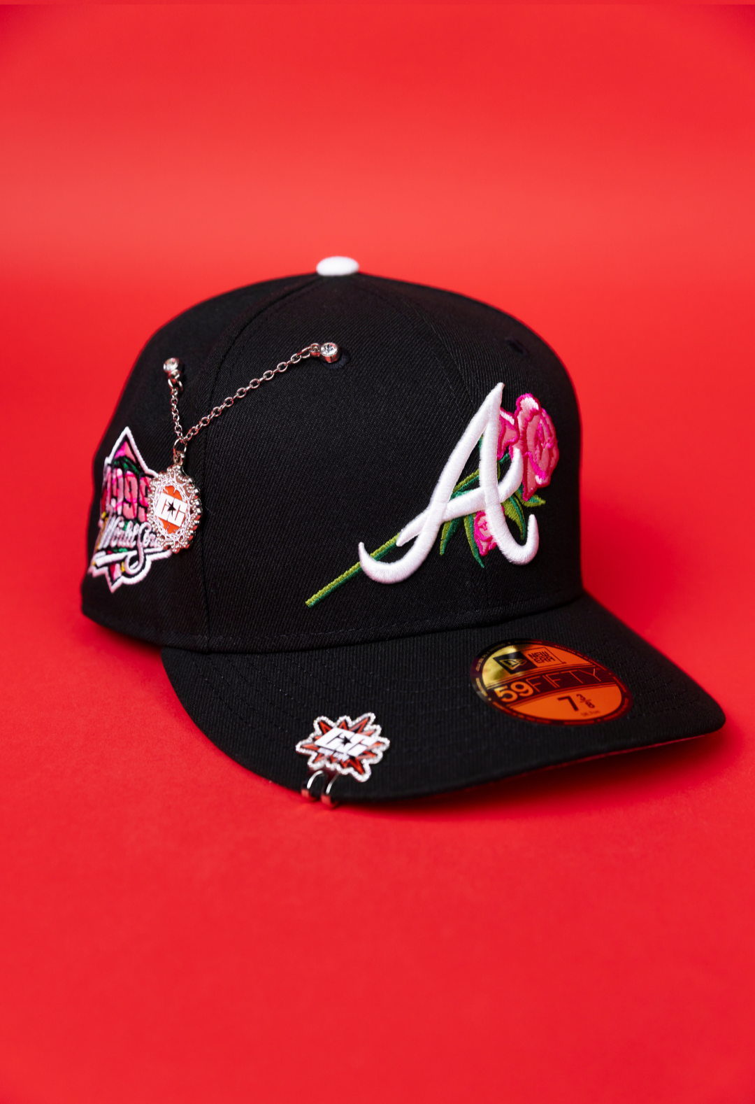 NEW ERA EXCLUSIVE 59FIFTY BLACK ATLANTA BRAVES W/ PINK ROSE + 1999 WORLD SERIES SIDE PATCH
