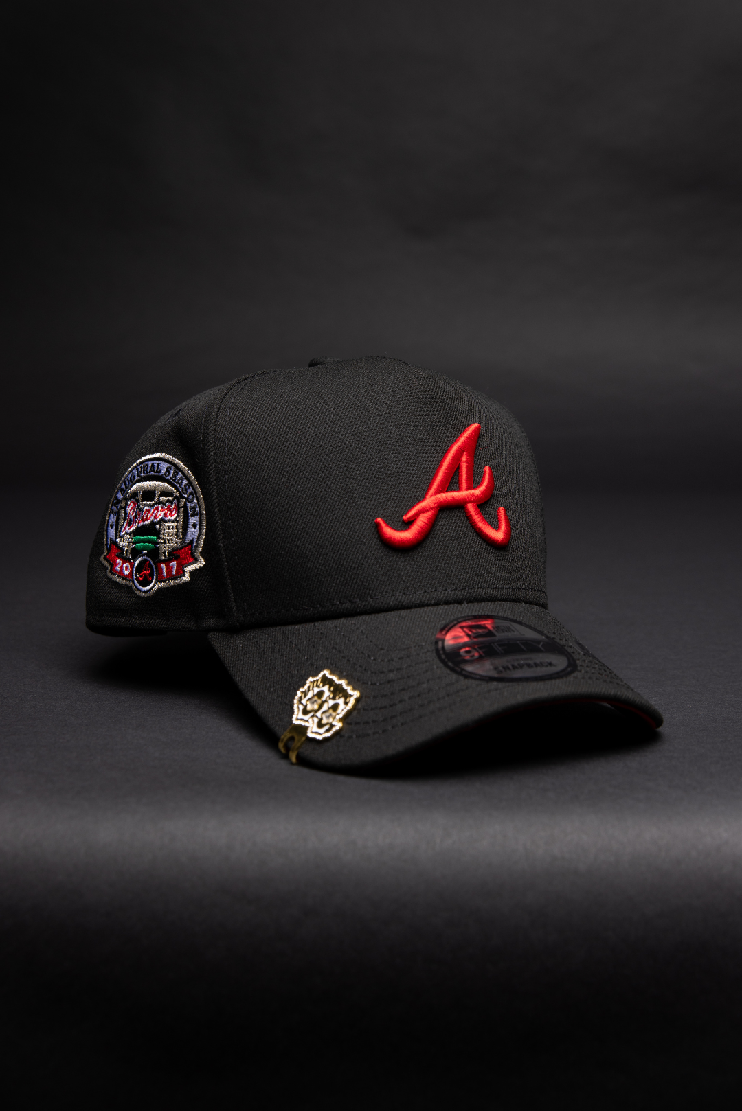 NEW ERA 9FIFTY A-FRAME BLACK ATLANTA BRAVES SNAPBACK W/ 2017 INAUGURAL SEASON SIDE PATCH