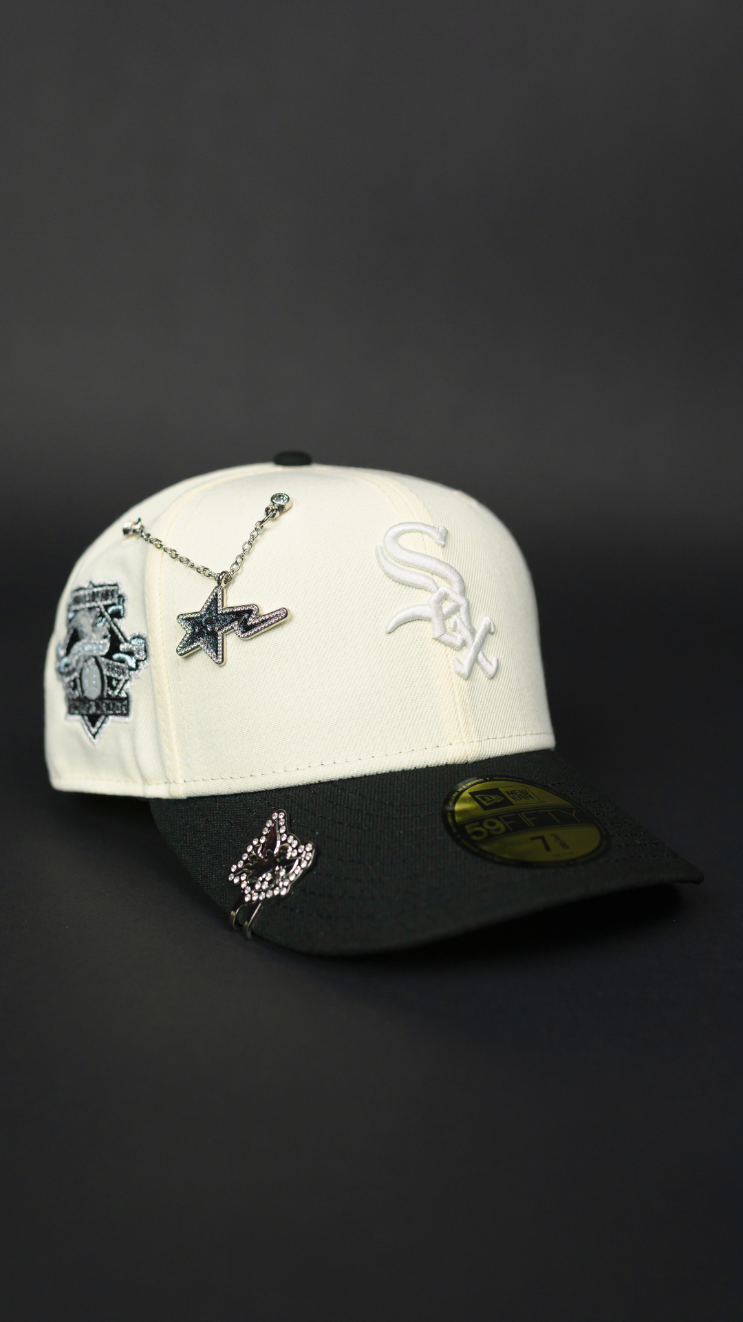 NEW ERA EXCLUSIVE 59FIFTY CHROME/ BLACK CHICAGO WHITE SOX W/ 100TH SEASON SIDE PATCH