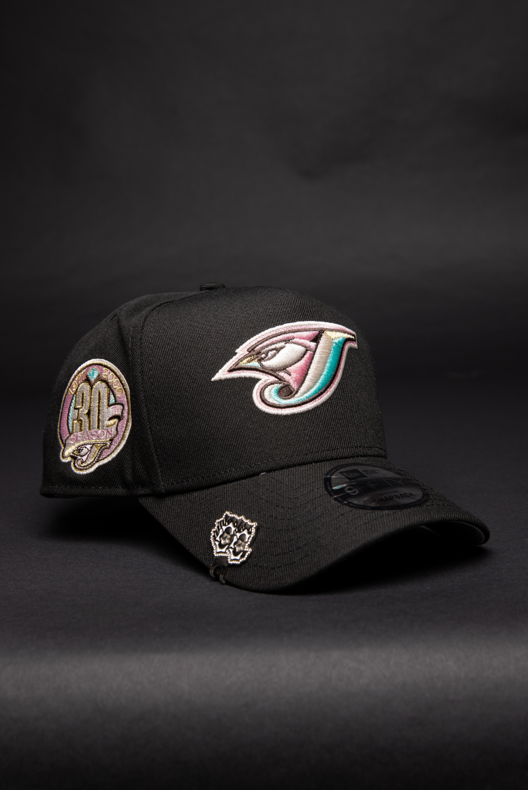 NEW ERA 9FIFTY A-FRAME BLACK TORONTO BLUE JAYS SNAPBACK W/ 30TH ANNIVERSARY SIDE PATCH