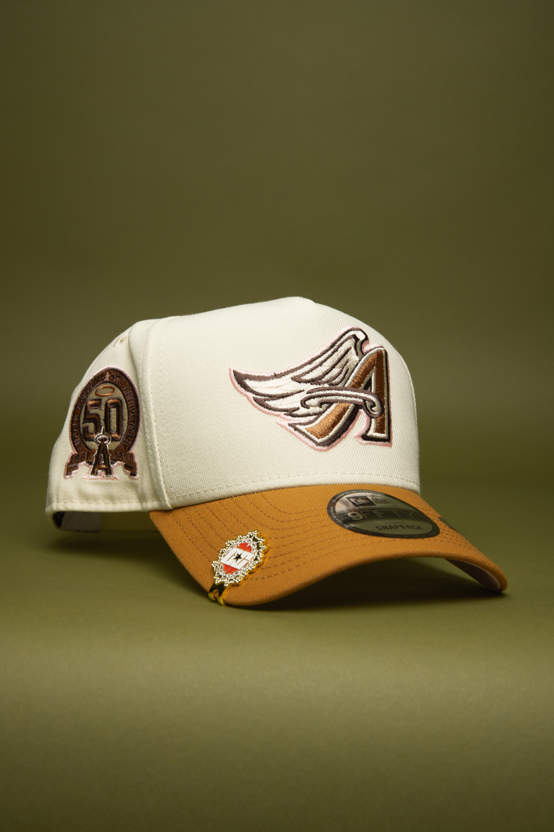 NEW ERA 9FIFTY A-FRAME CHROME/KHAKI ANAHEIM ANGELS SNAPBACK W/ 50TH ANNIVERSARY SIDE PATCH