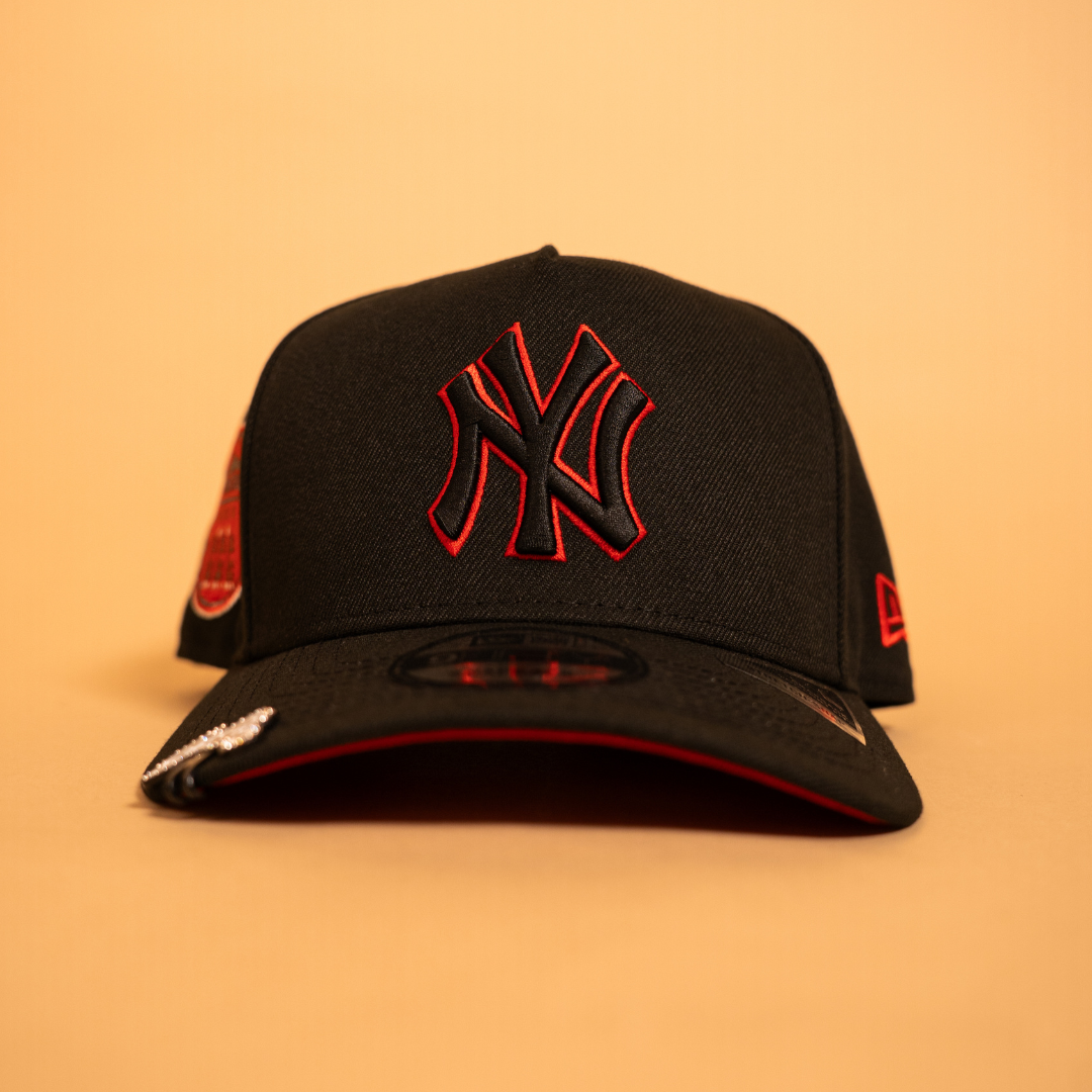 NEW ERA EXCLUSIVE 9FIFTY A-FRAME BLACKED OUT NEW YORK YANKEES SNAPBACK W/ YANKEE STADIUM SIDE PATCH