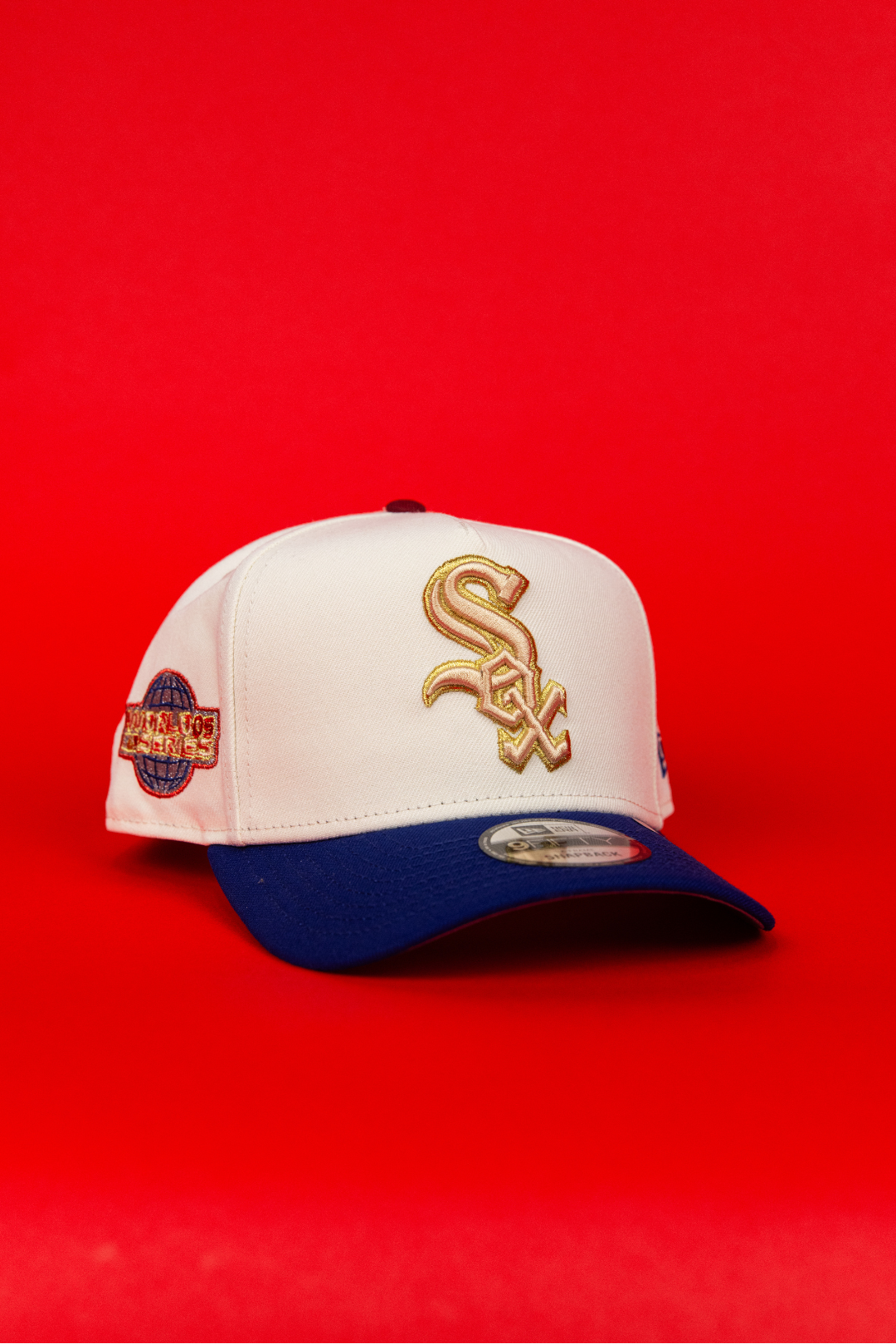 NEW ERA 9FIFTY A-FRAME CHROME/ BLUE CHICAGO WHITE SOX SNAPBACK W/ 2005 WORLD SERIES SIDE PATCH