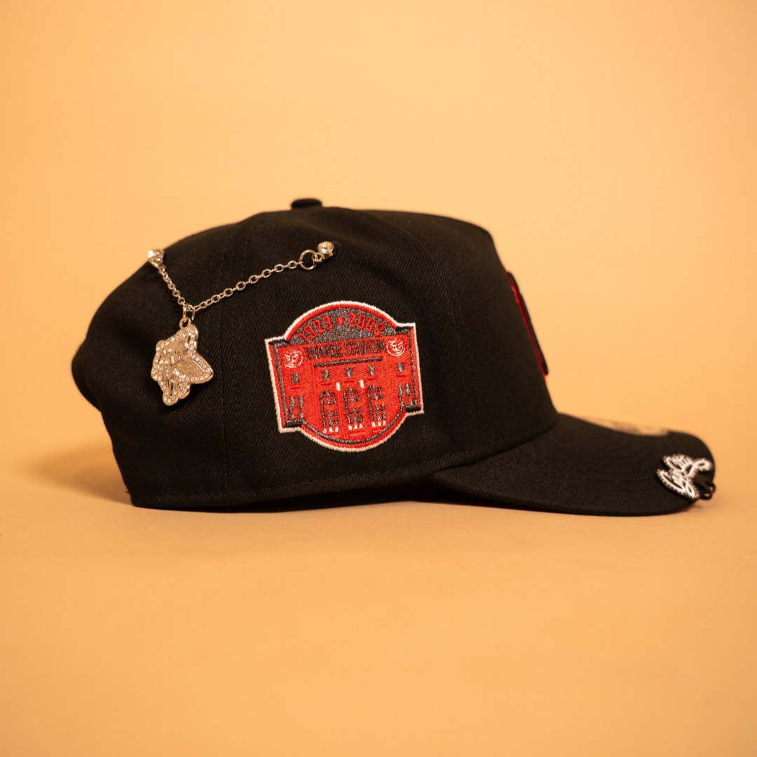 NEW ERA EXCLUSIVE 9FIFTY A-FRAME BLACKED OUT NEW YORK YANKEES SNAPBACK W/ YANKEE STADIUM SIDE PATCH