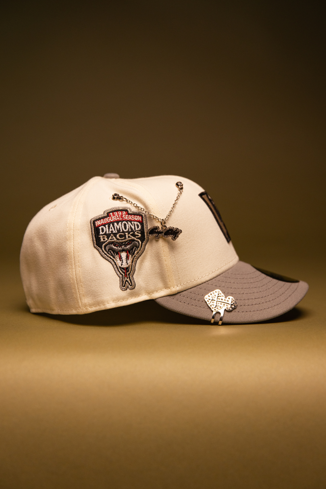 NEW ERA EXCLUSIVE 59FIFTY CHROME/GREY UPSIDE DOWN ARIZONA DIAMONDBACKS W/ 1998 INAUGURAL SESON SIDE PATCH