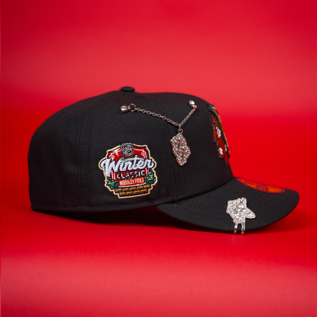 NEW ERA EXCLUSIVE 59FIFTY BLACK CHICAGO BLACKHAWKS W/ WINTER CLASSIC SIDE PATCH