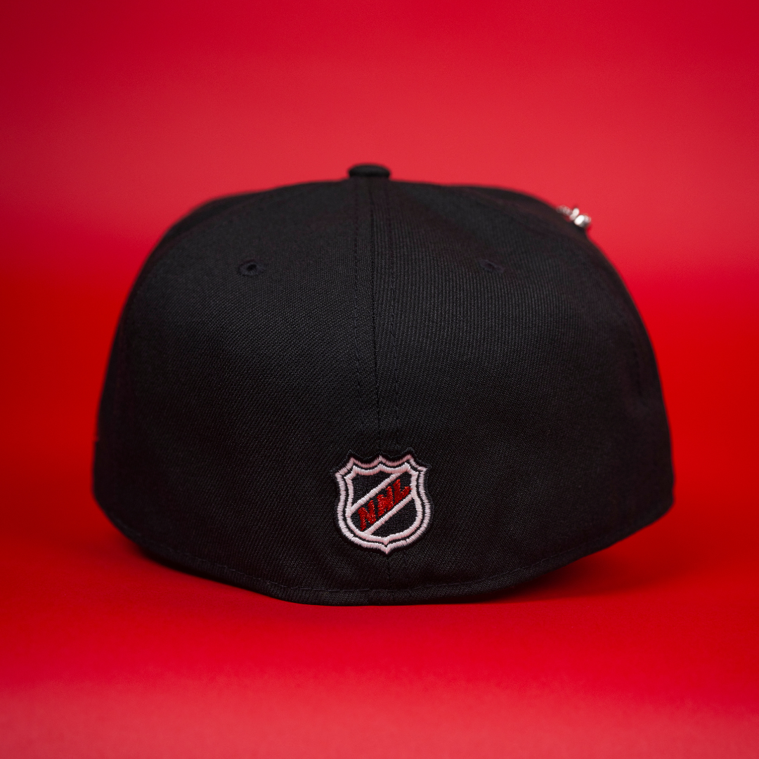 NEW ERA EXCLUSIVE 59FIFTY BLACK CHICAGO BLACKHAWKS W/ WINTER CLASSIC SIDE PATCH