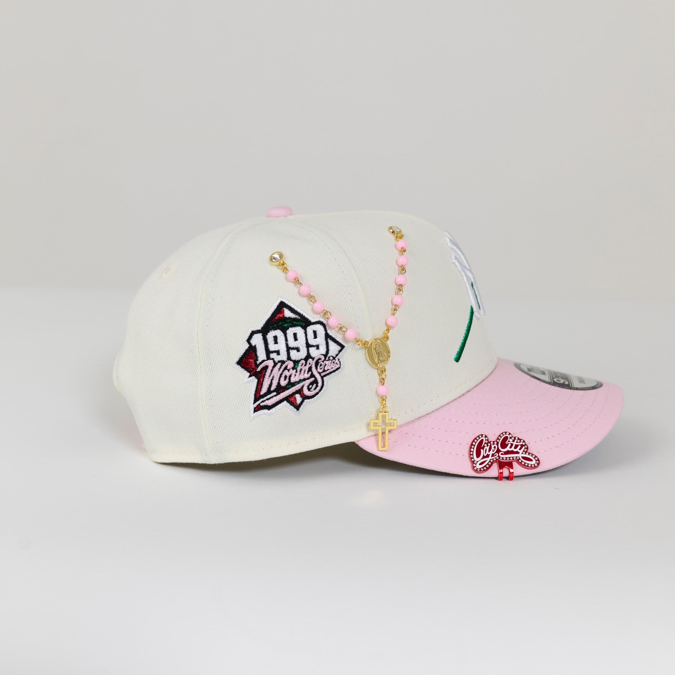 NEW ERA EXCLUSIVE 9FIFTY CHROME/ SOFT PINK NEW YORK YANKEES SNAPBACK W/ RED ROSE + 1999 WORLD SERIES SIDE PATCH