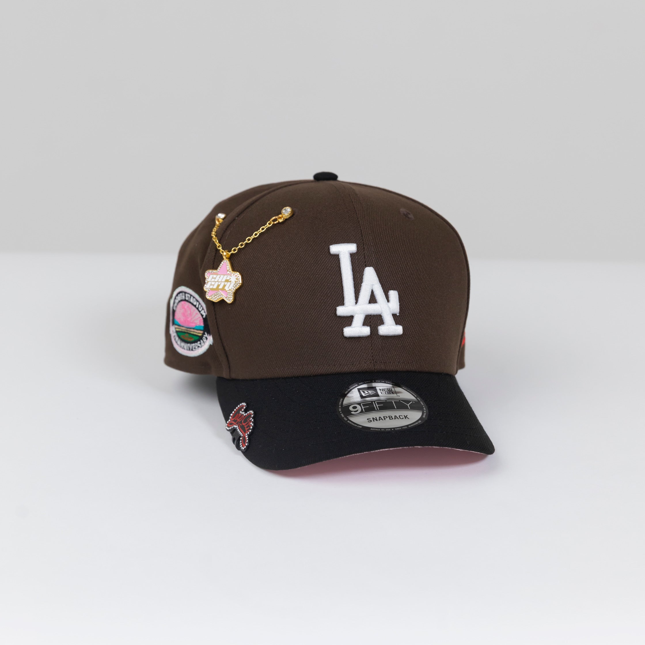 SNAPBACK DE DOS TONOS DE LOS ANGELES DODGERS MOCHA/PANA EXCLUSIVO DE NEW ERA CON PARCHE DE LA SERIE MUNDIAL 2020 