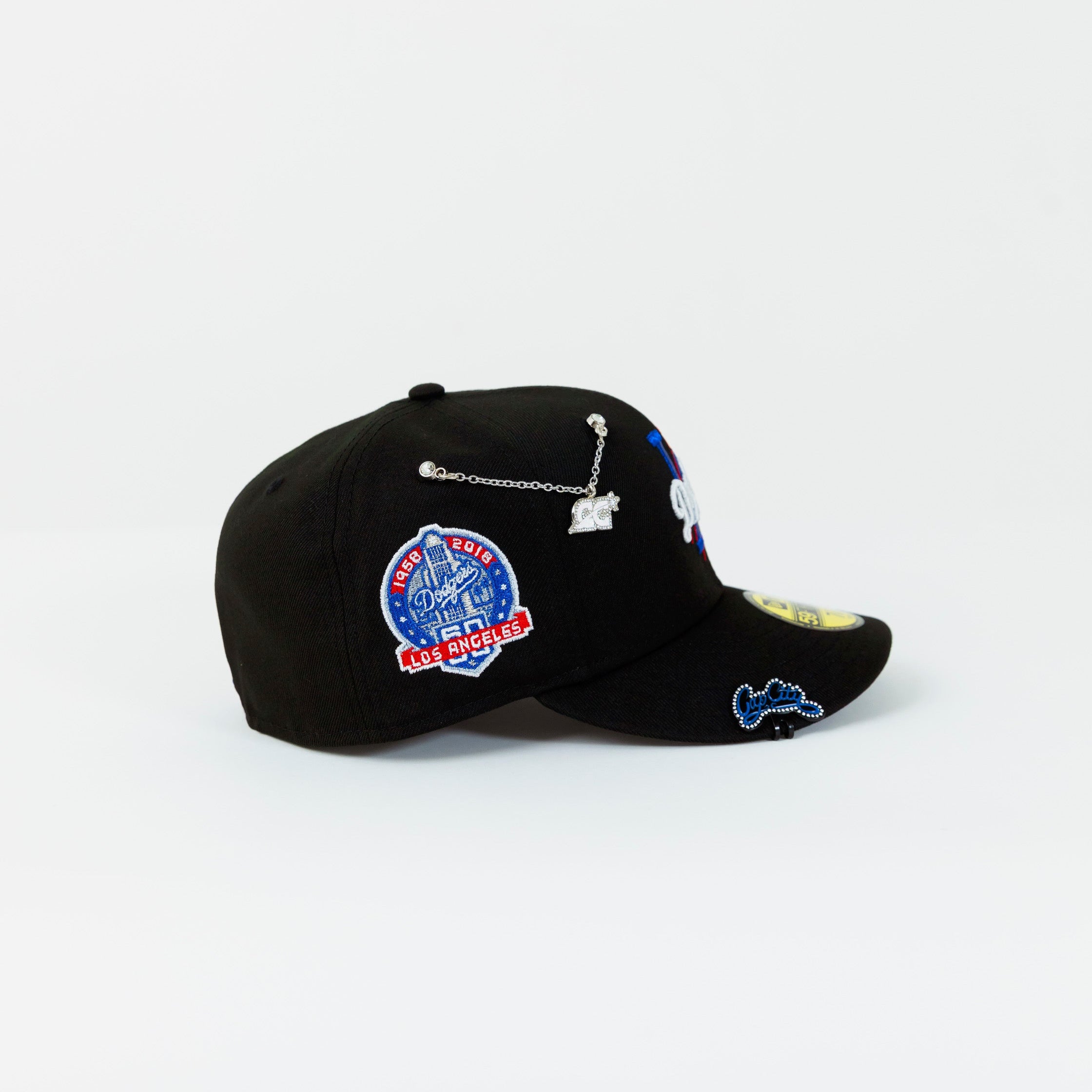 NEW ERA 59FIFTY BLACK LOS ANGELES DODGERS SCRIPT W/ 60TH ANNIVERSARY SIDE PATCH