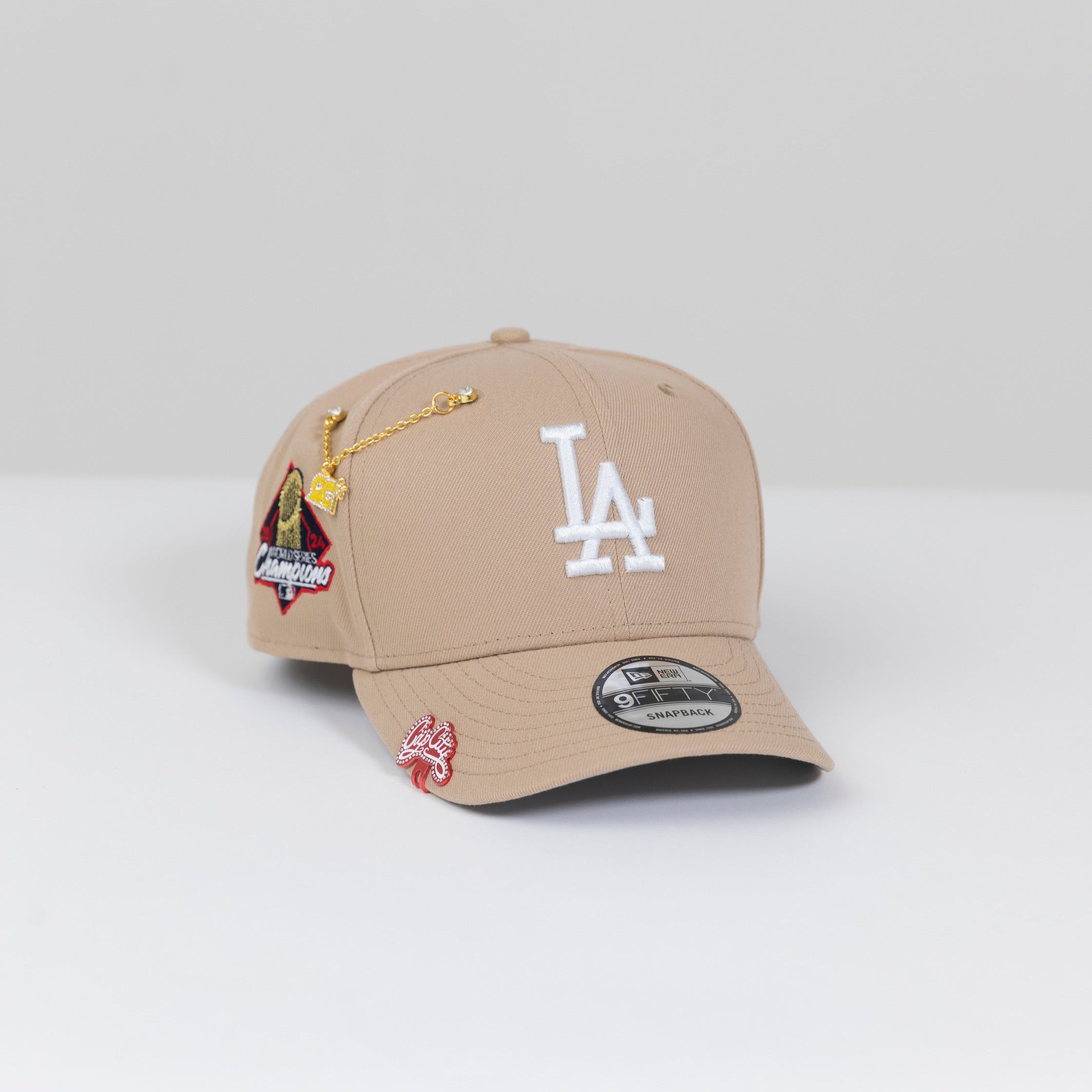 SNAPBACK 9FIFTY CAQUI/AZUL EXCLUSIVO DE NEW ERA LOS ANGELES DODGERS CON PARCHE LATERAL DE LA 75.ª SERIE MUNDIAL 