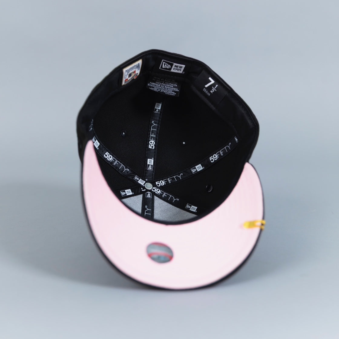 NEW ERA EXCLUSIVE 59FIFTY BLACK CHICAGO WHITE SOX W/ 2005 WORLD SERIES SIDE PATCH