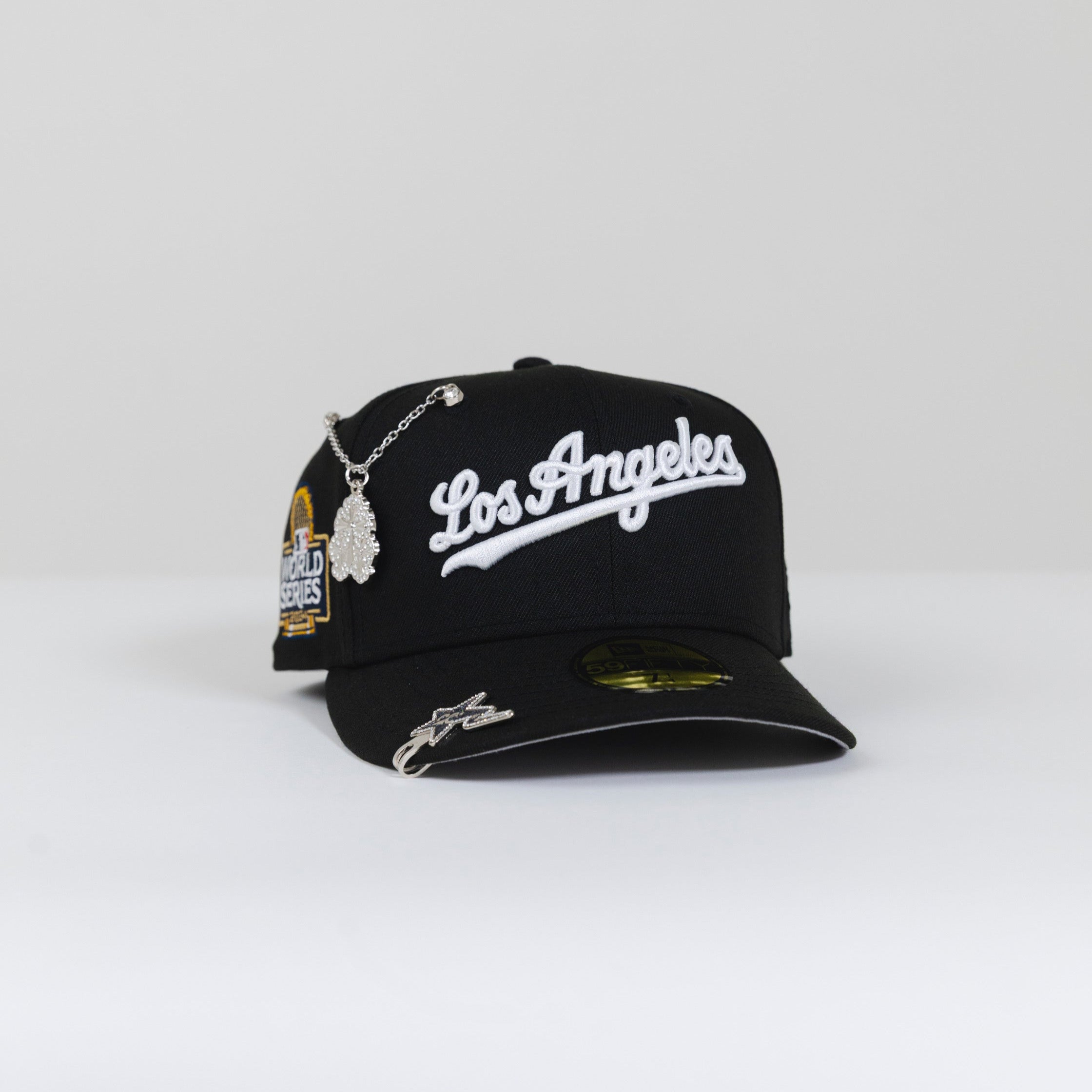 NEW ERA 59FIFTY BLACK LOS ANGELES DODGERS SCRIPT W/ 2024 WORLD SERIES SIDE PATCH