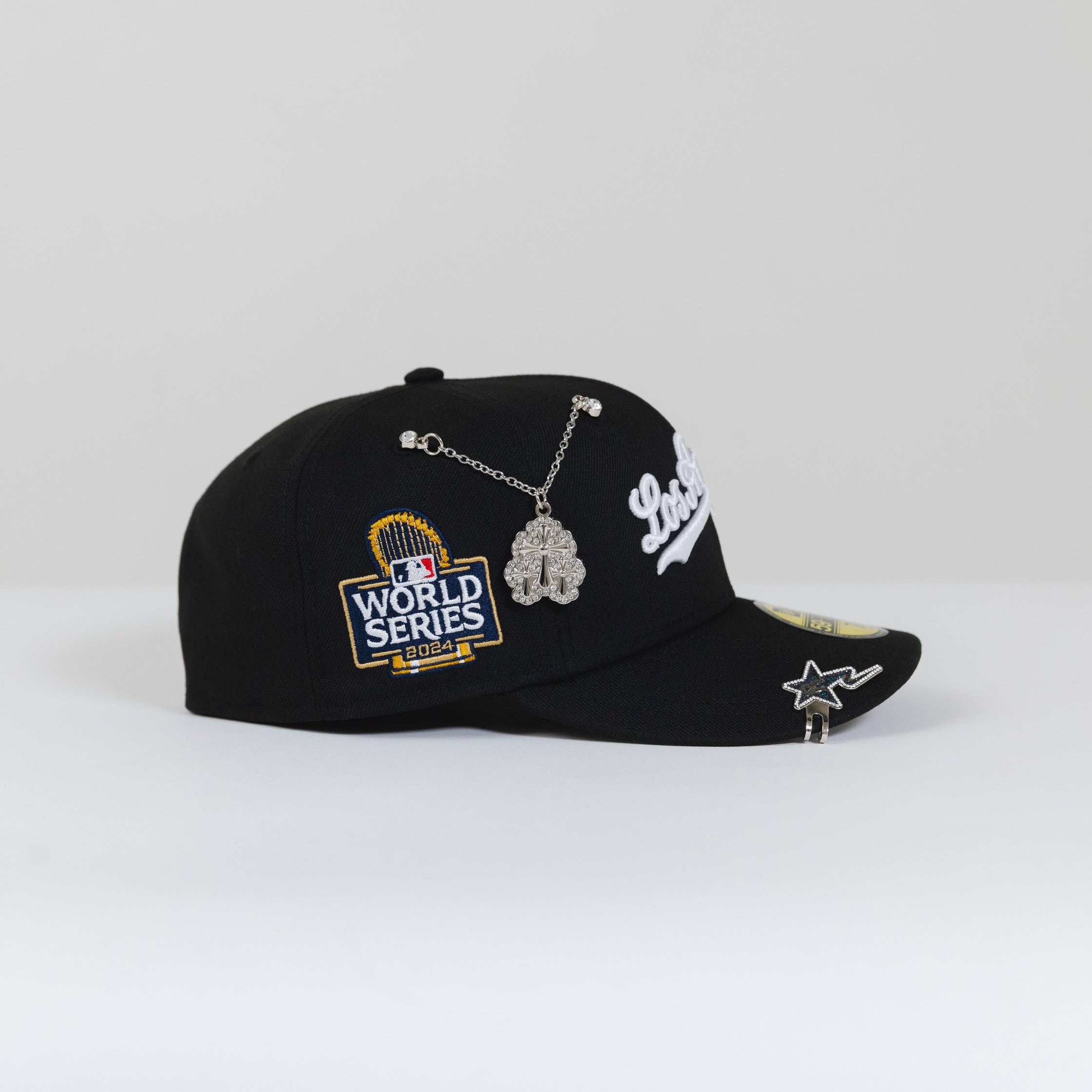 NEW ERA 59FIFTY BLACK LOS ANGELES DODGERS SCRIPT W/ 2024 WORLD SERIES SIDE PATCH