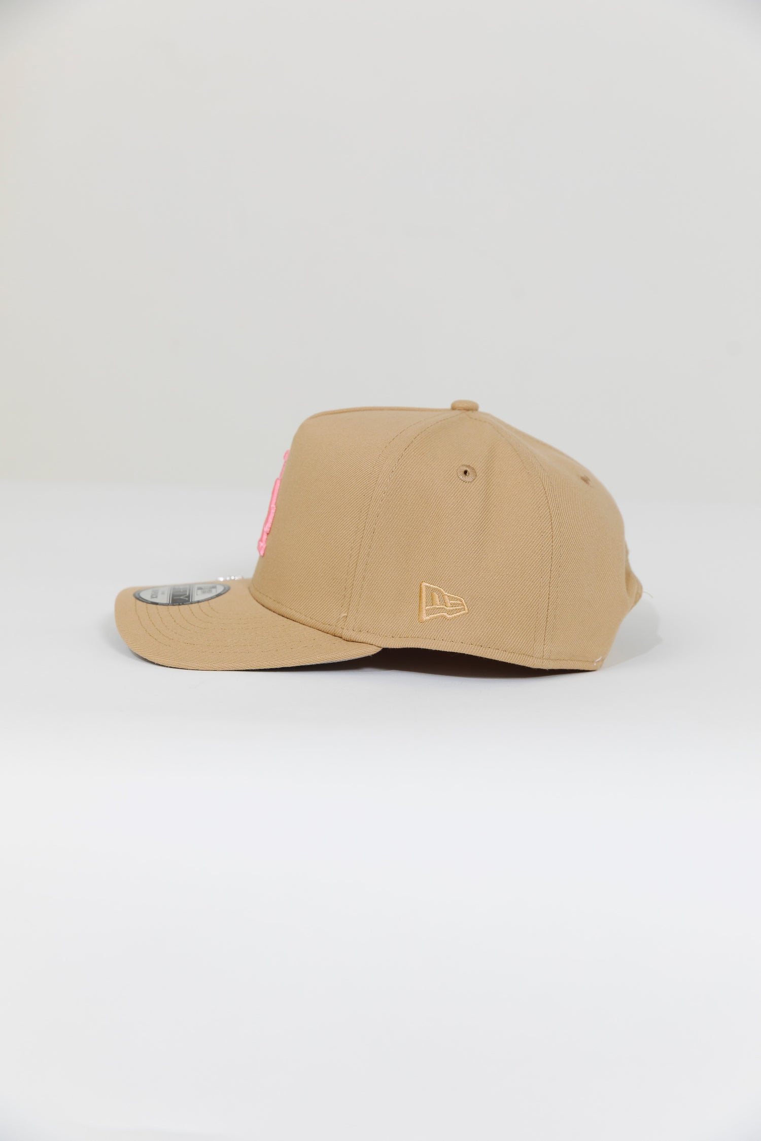 NEW ERA EXCLUSIVE 9FIFTY A-FRAME LIGHT KHAKI LOS ANGELES DODGERS W/ 100TH ANNIVERSARY SIDE PATCH