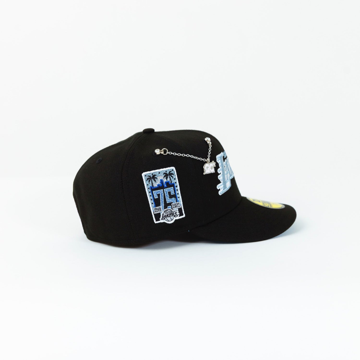 NEW ERA EXCLUSIVE 59FIFTY BLACK LOS ANGELES LAKERS SCRIPT W/ 75TH ANNIVERSARY SIDE PATCH