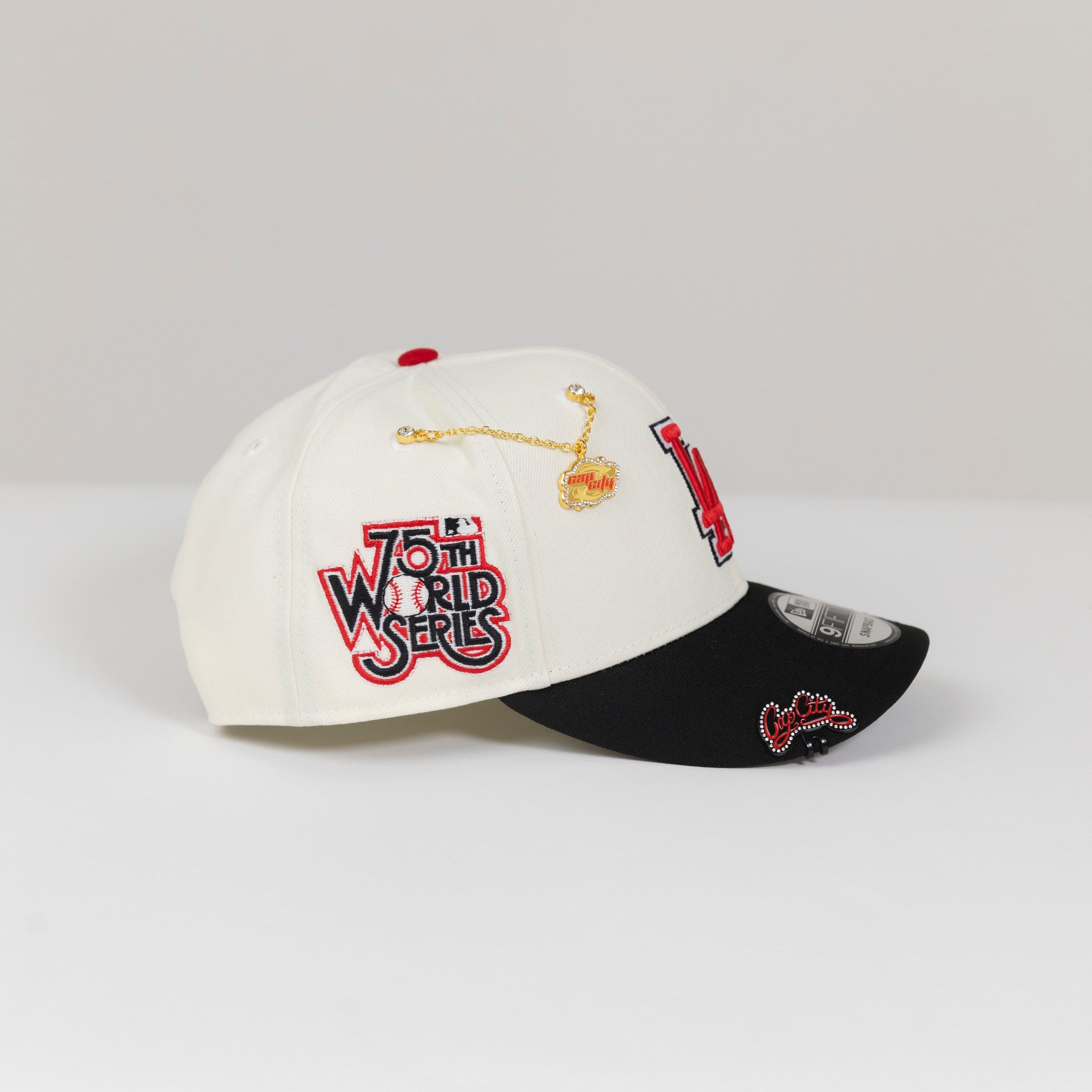 NEW ERA EXCLUSIVE 9FIFTY CHROME/ BLACK LOS ANGELES DODGERS SNAPBACK W/ 75TH WORLD SERIES SIDE PATCH