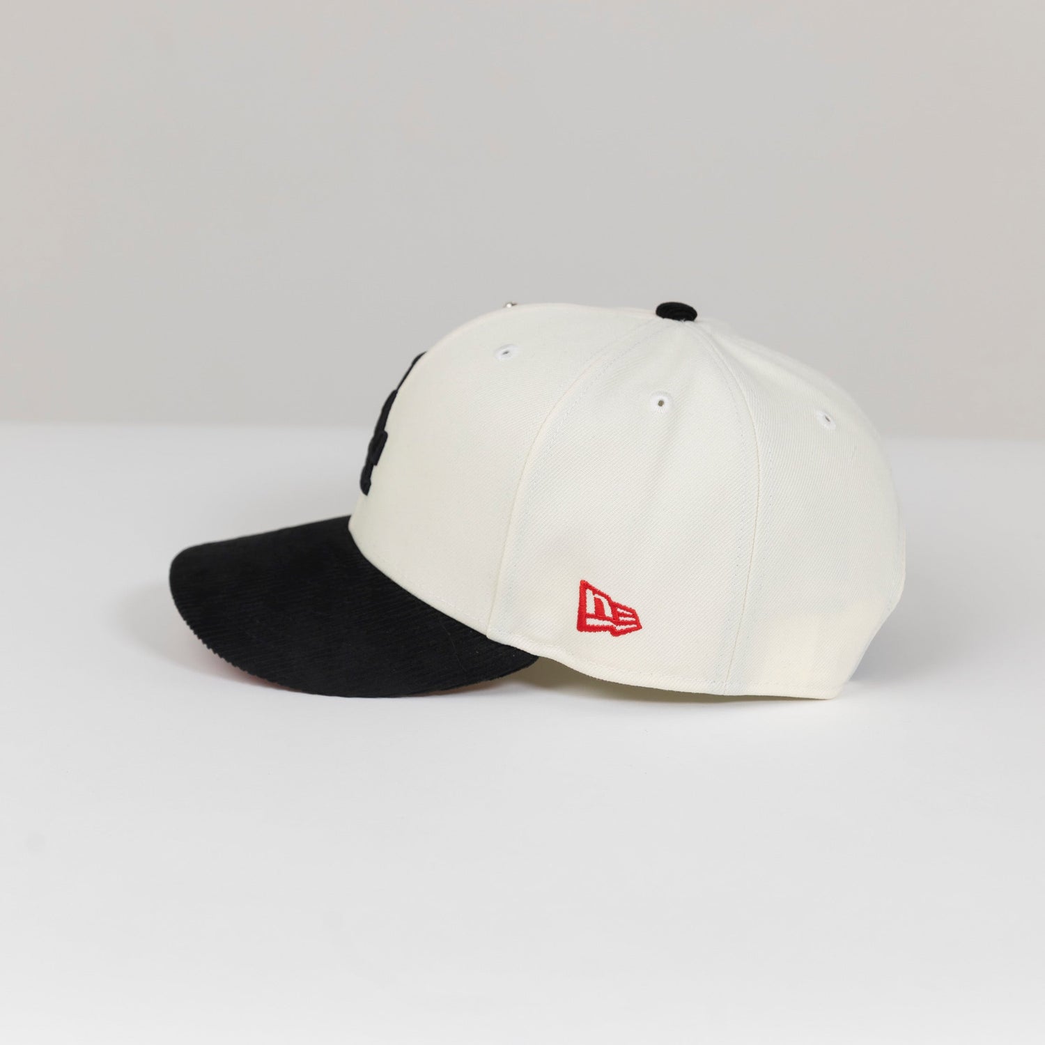 NEW ERA EXCLUSIVE 9FIFTY CHROME/ CORDUROY LOS ANGELES DODGERS SNAPBACK W/ 100TH ANNIVERSARY SIDE PATCH