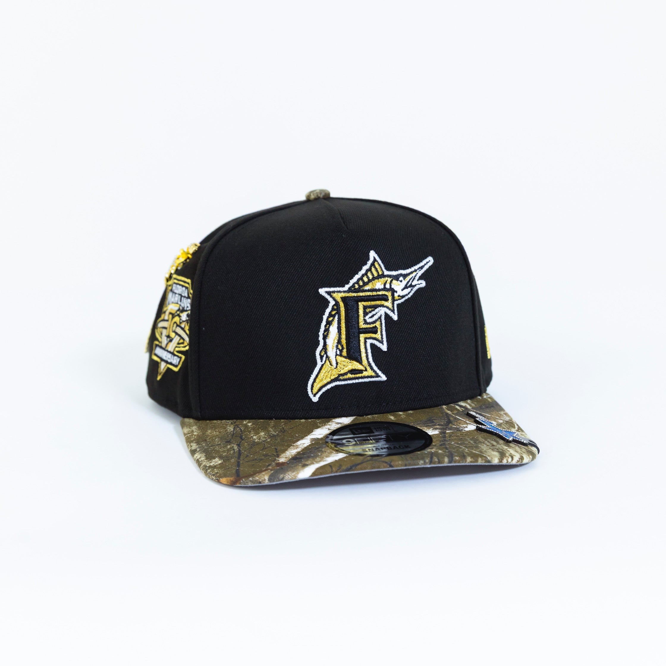 NEW ERA EXCLUSIVE 9FIFTY A-FRAME BLACK/ REALTREE FLORIDA MARLINS SNAPBACK W/ 25TH ANNIVERSARY SIDE PATCH
