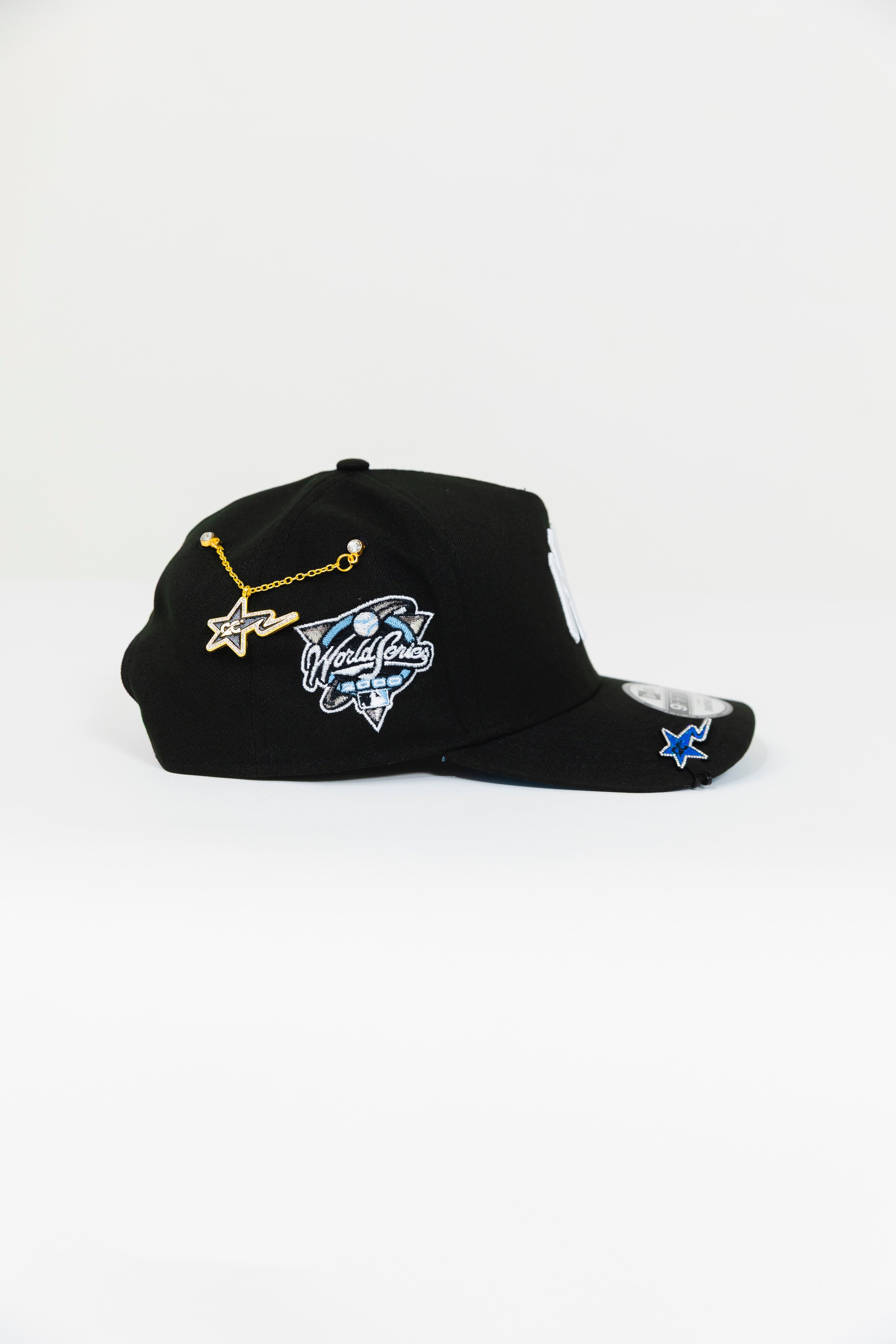NEW ERA EXCLUSIVE 9FIFTY A-FRAME BLACK NEW YORK YANKEES SNAPBACK W/ ICY HEART + 2000 WORLD SERIES SIDE PATCH