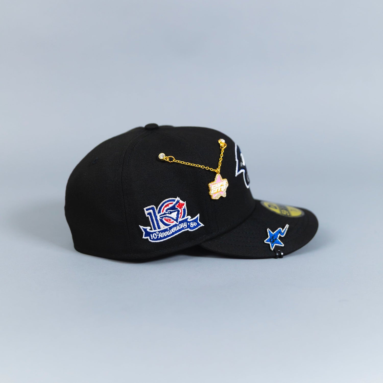 NEW ERA EXCLUSIVE 59FIFTY BLACK TORONTO BLUEJAYS W/ 10TH SEASON SIDE PATCH