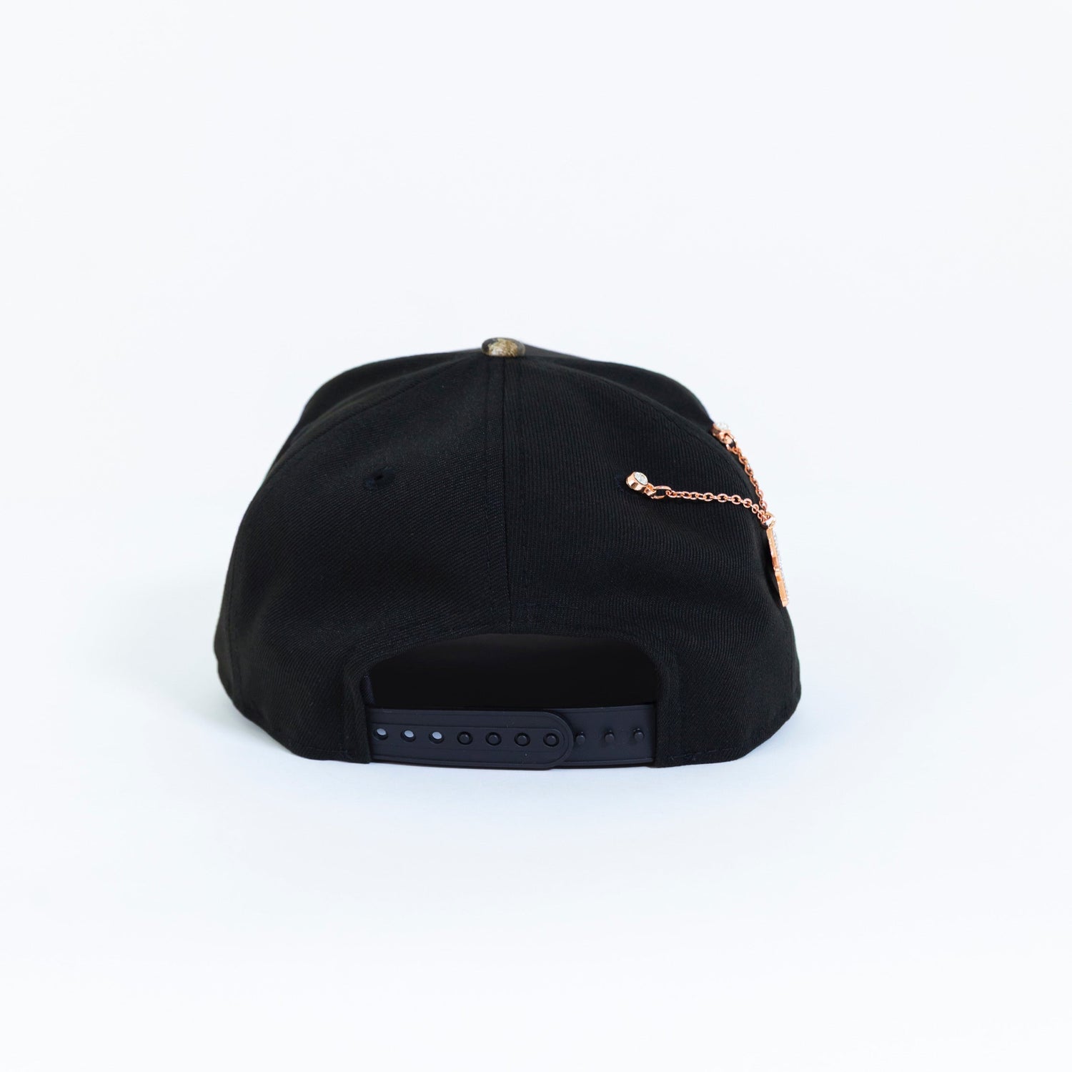 NEW ERA EXCLUSIVE 9FIFTY A-FRAME BLACK/ REALTREE TORONTO BLUEJAYS SNAPBACK W/ 30TH SEASON PATCH
