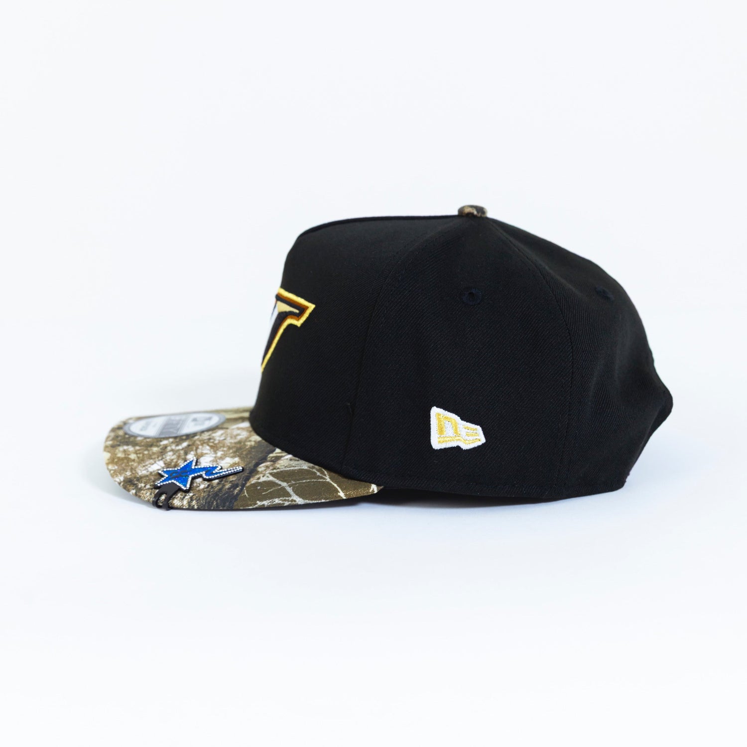 NEW ERA EXCLUSIVE 9FIFTY A-FRAME BLACK/ REALTREE TORONTO BLUEJAYS SNAPBACK W/ 30TH SEASON PATCH