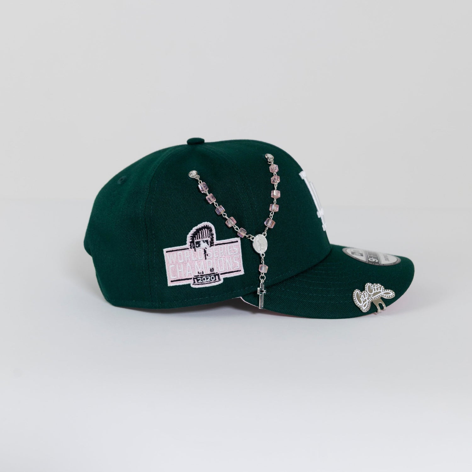 NEW ERA EXCLUSIVE 9FIFTY FOREST GREEN LOS ANGELES DODGERS SNAPBACK W/ PINK HEART + 2020 WS CHAMPIONS SIDE PATCH