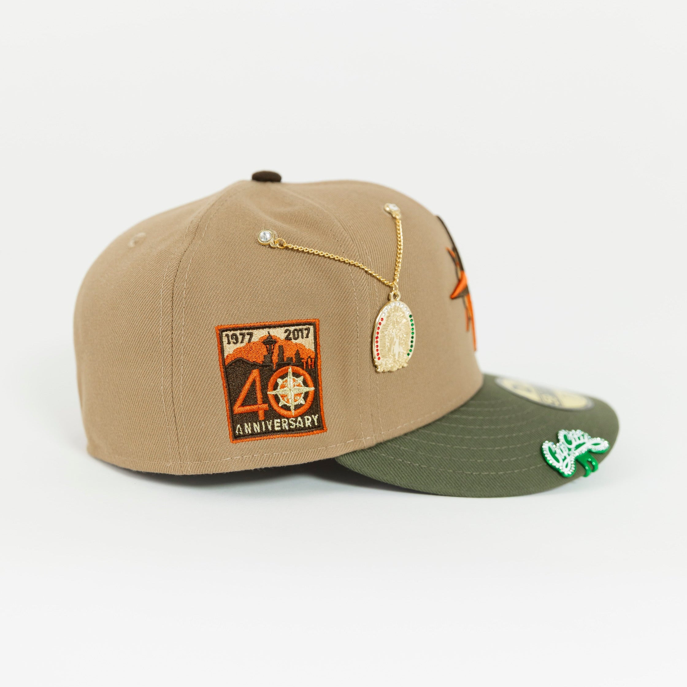 NEW ERA EXCLUSIVE 59FIFTY KHAKI/ OLIVE SEATTLE MARINERS W/ 40TH ANNIVERSARY SIDE PATCH