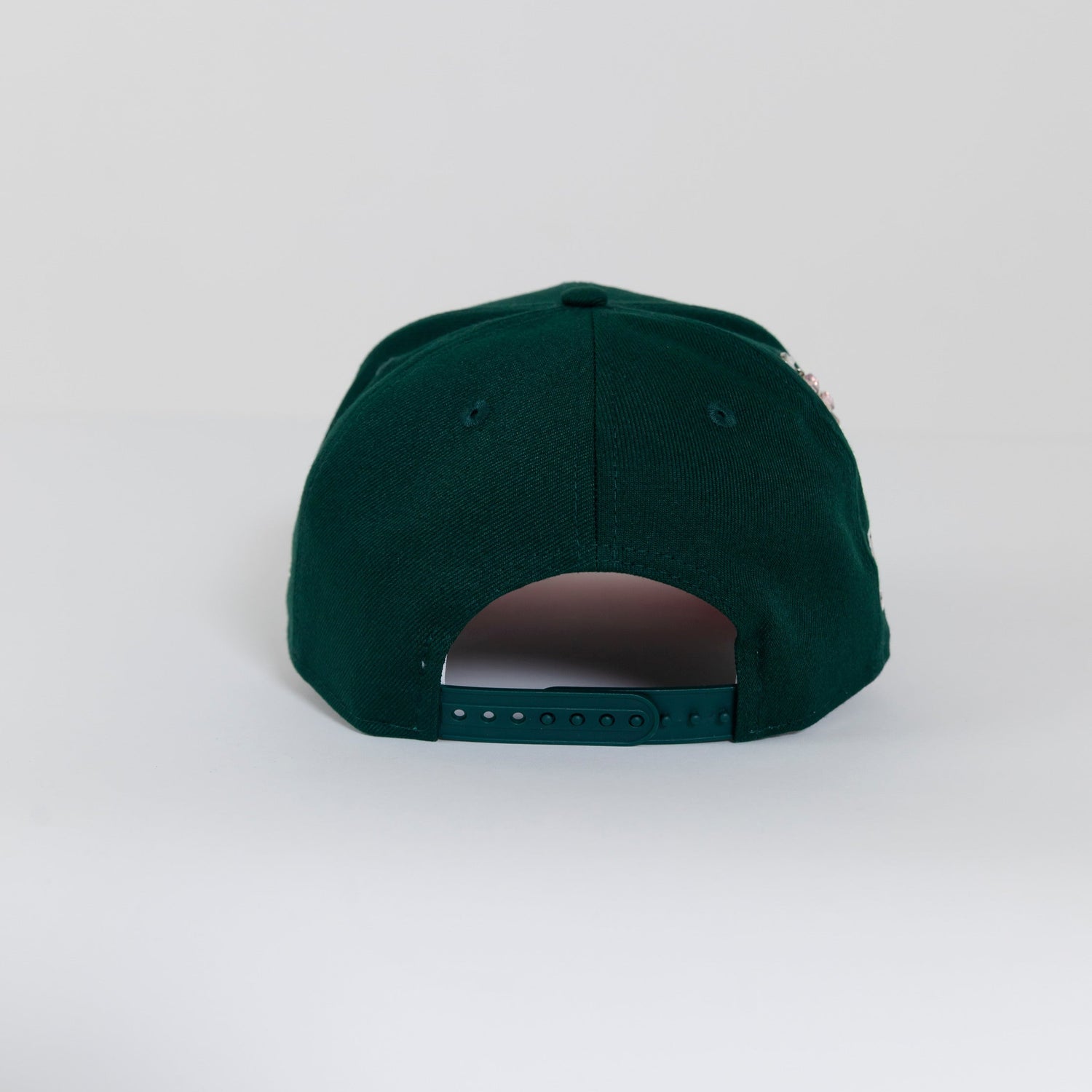 NEW ERA EXCLUSIVE 9FIFTY FOREST GREEN LOS ANGELES DODGERS SNAPBACK W/ PINK HEART + 2020 WS CHAMPIONS SIDE PATCH
