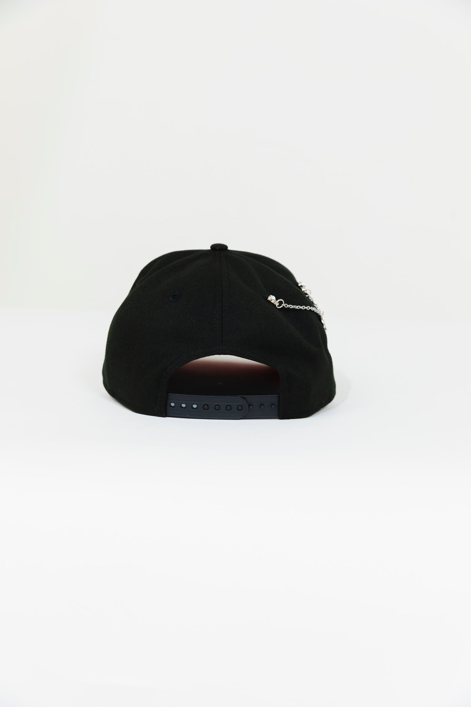 NEW ERA EXCLUSIVE 9FIFTY A-FRAME BLACK NEW YORK YANKEES SNAPBACK W/ 1999 WORLD SERIES SIDE PATCH