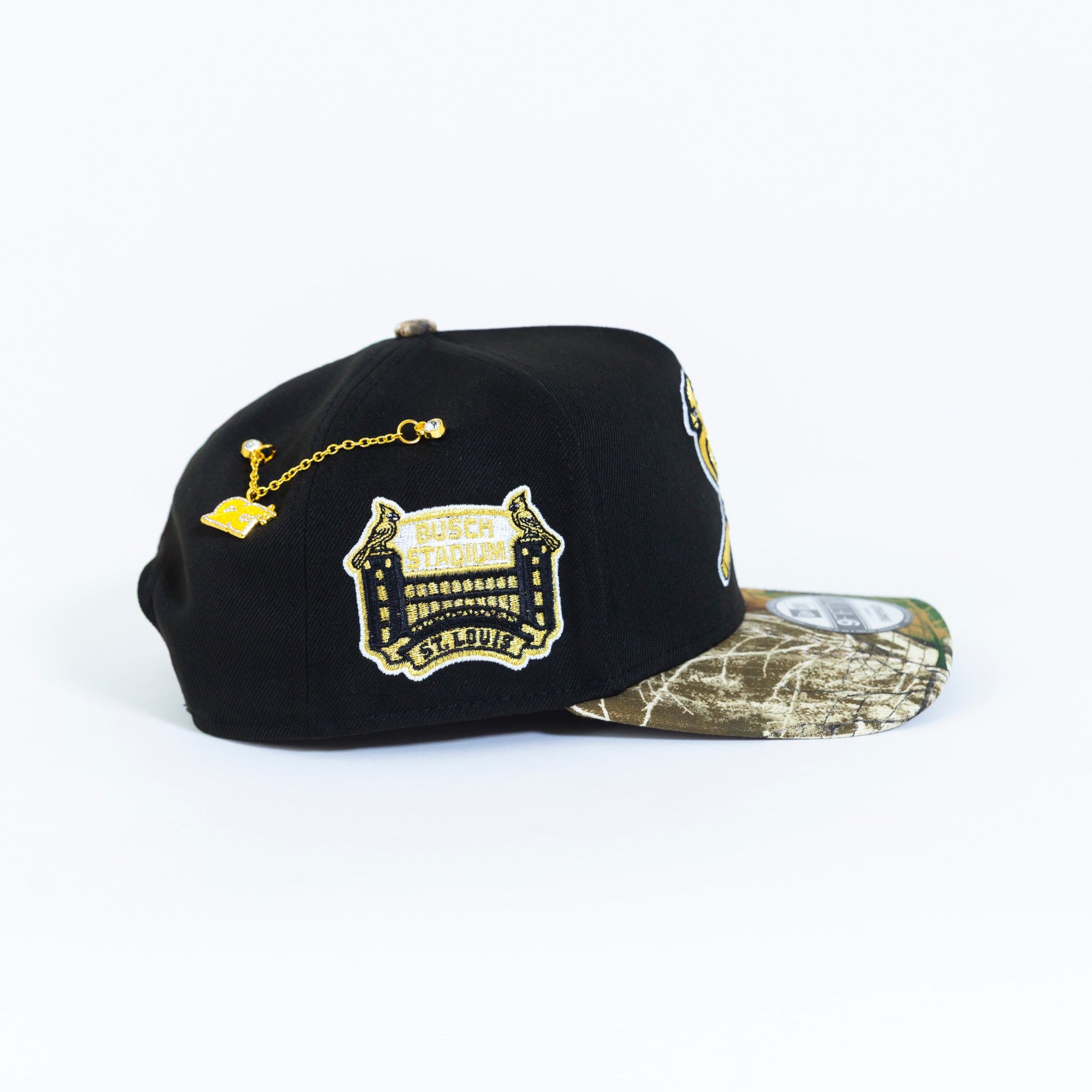 NEW ERA EXCLUSIVE 9FIFTY A-FRAME BLACK/ REALTREE ST LOUIS CARDINALS SNAPBACK W/ BUSCH STADIUM SIDE PATCH