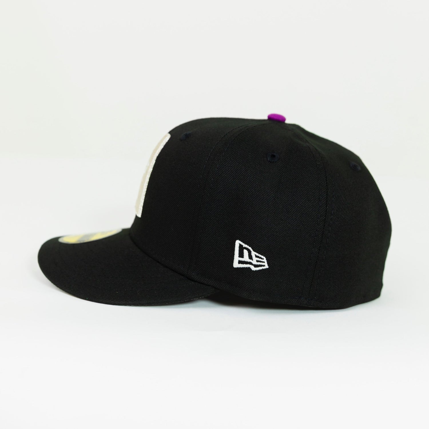 NEW ERA EXCLUSIVE 59FIFTY BLACK HOUSTON ASTROS W/ 2022 WORLD SERIES SIDE PATCH
