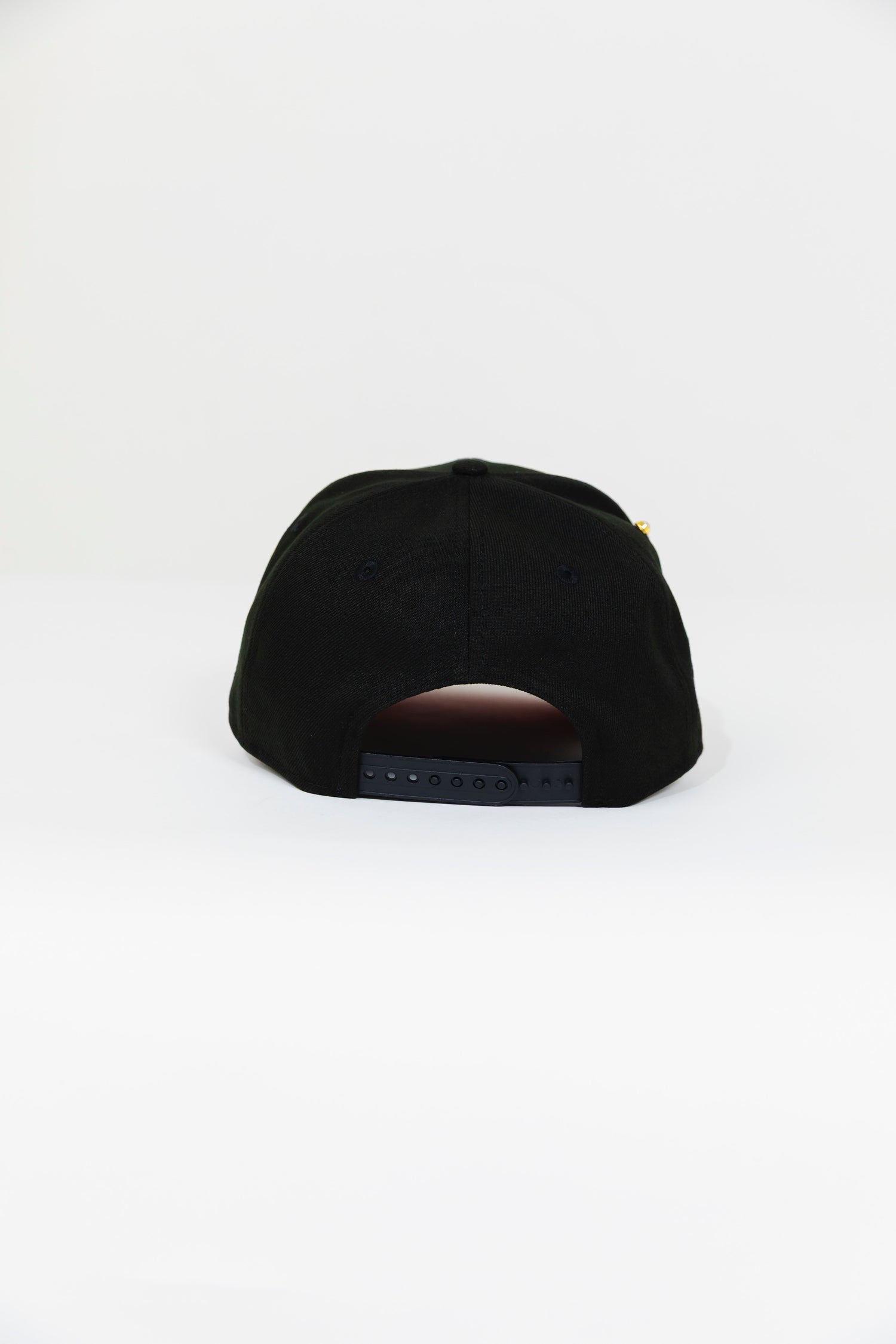 NEW ERA EXCLUSIVE 9FIFTY BLACK LOS ANGELES DODGERS SNAPBACK W/ 1988 WORLD SERIES SIDE PATCH
