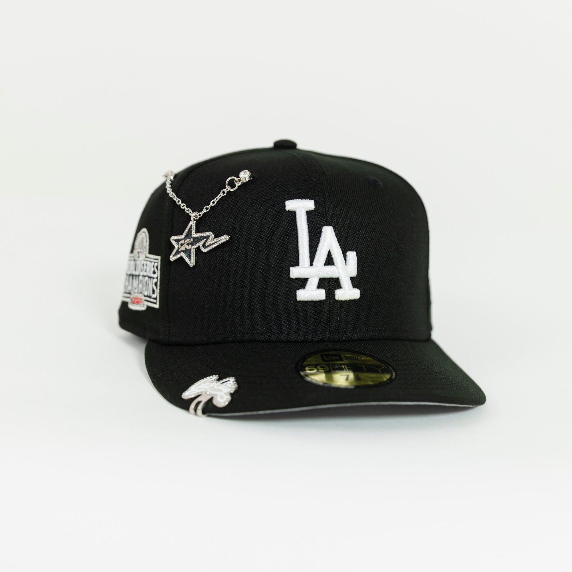 NEW ERA 59FIFTY BLACK LOS ANGELES DODGERS W/ 2020 WORLD SERIES CHAMPIONS SIDE PATCH