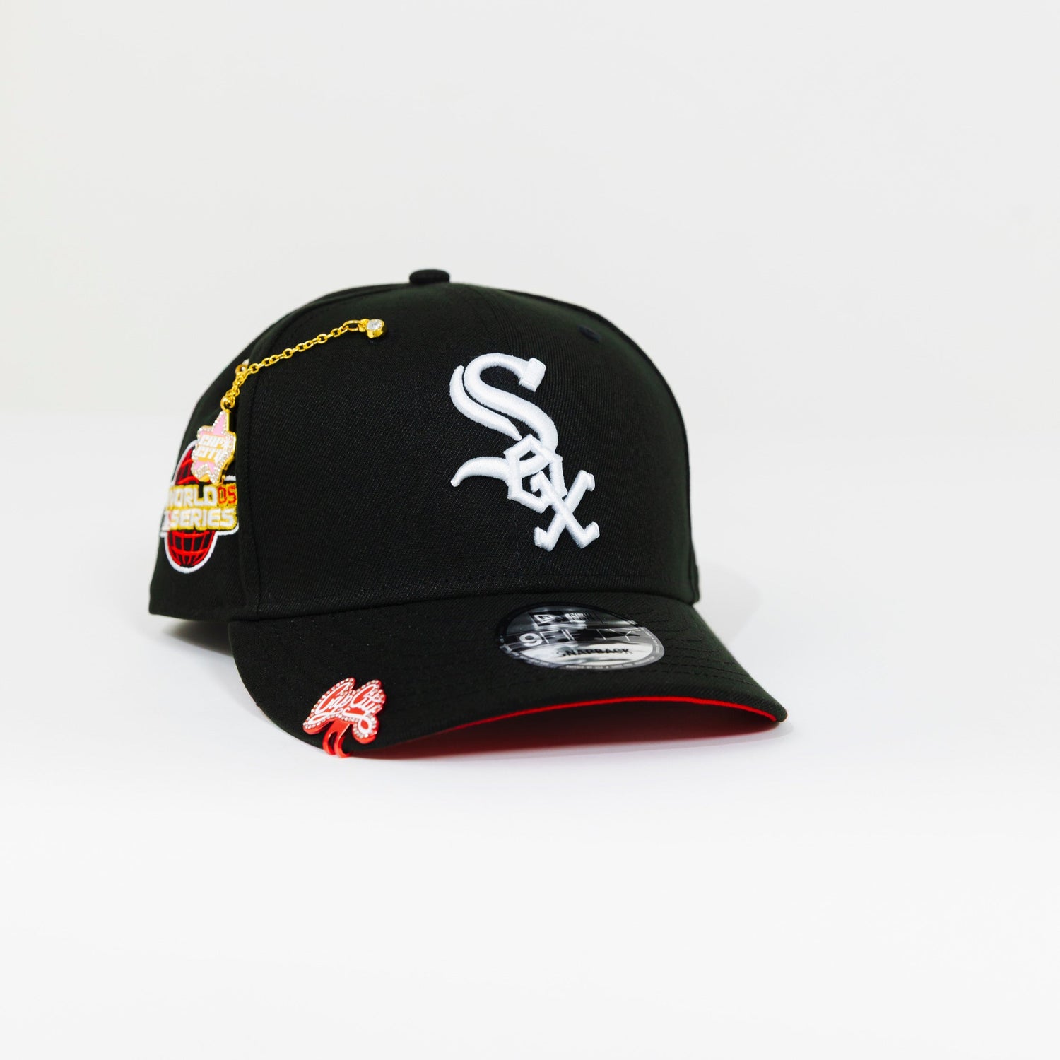 NEW ERA EXCLUSIVE 9FIFTY BLACK CHICAGO WHITE SOX SNAPBACK W/ 2005 WORLD SERIES SIDE PATCH