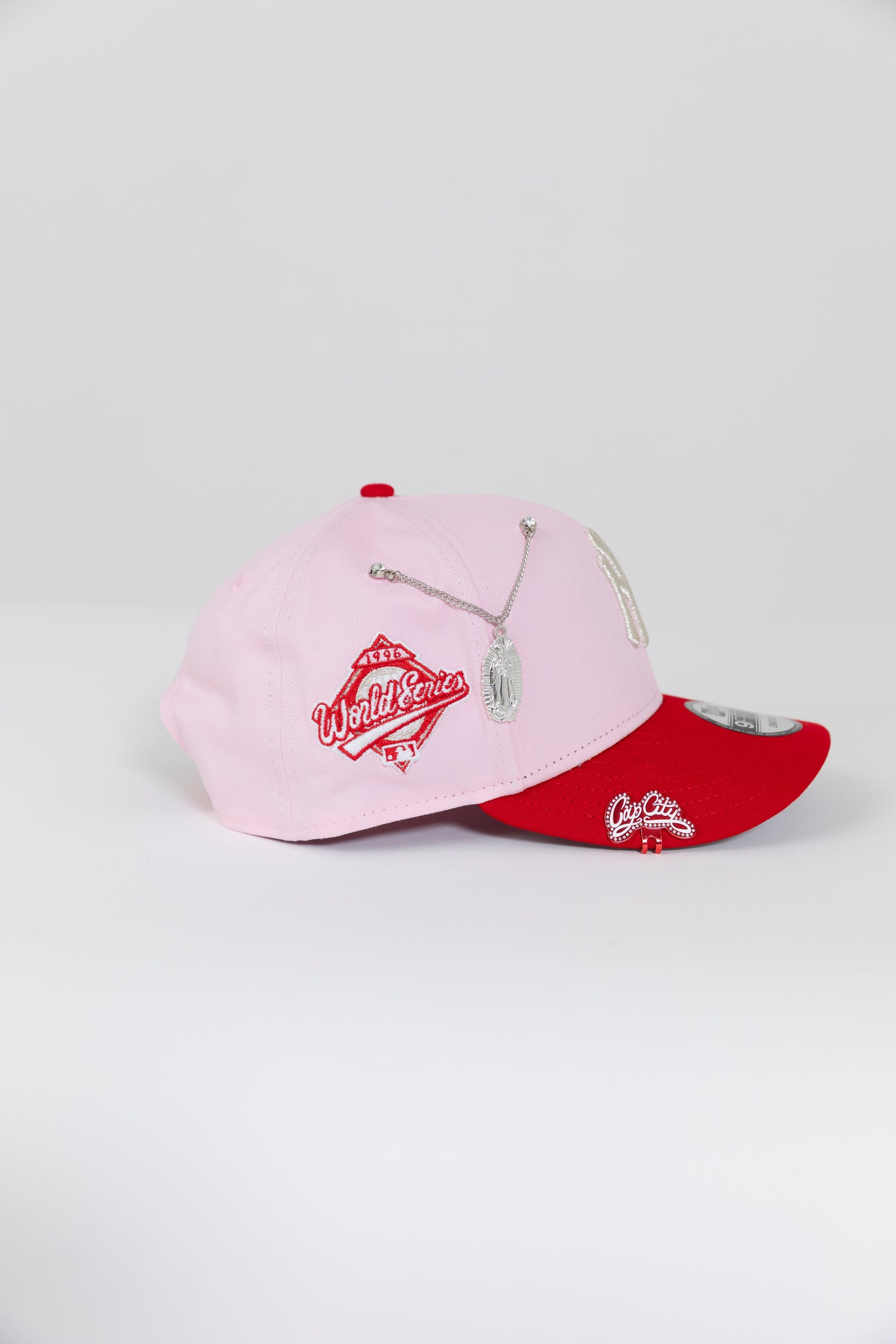 NEW ERA EXCLUSIVE 9FIFTY SOFT PINK/ RED NEW YORK YANKEES SNAPBACK W/ RED HEART + 1996 WORLD SERIES SIDE PATCH